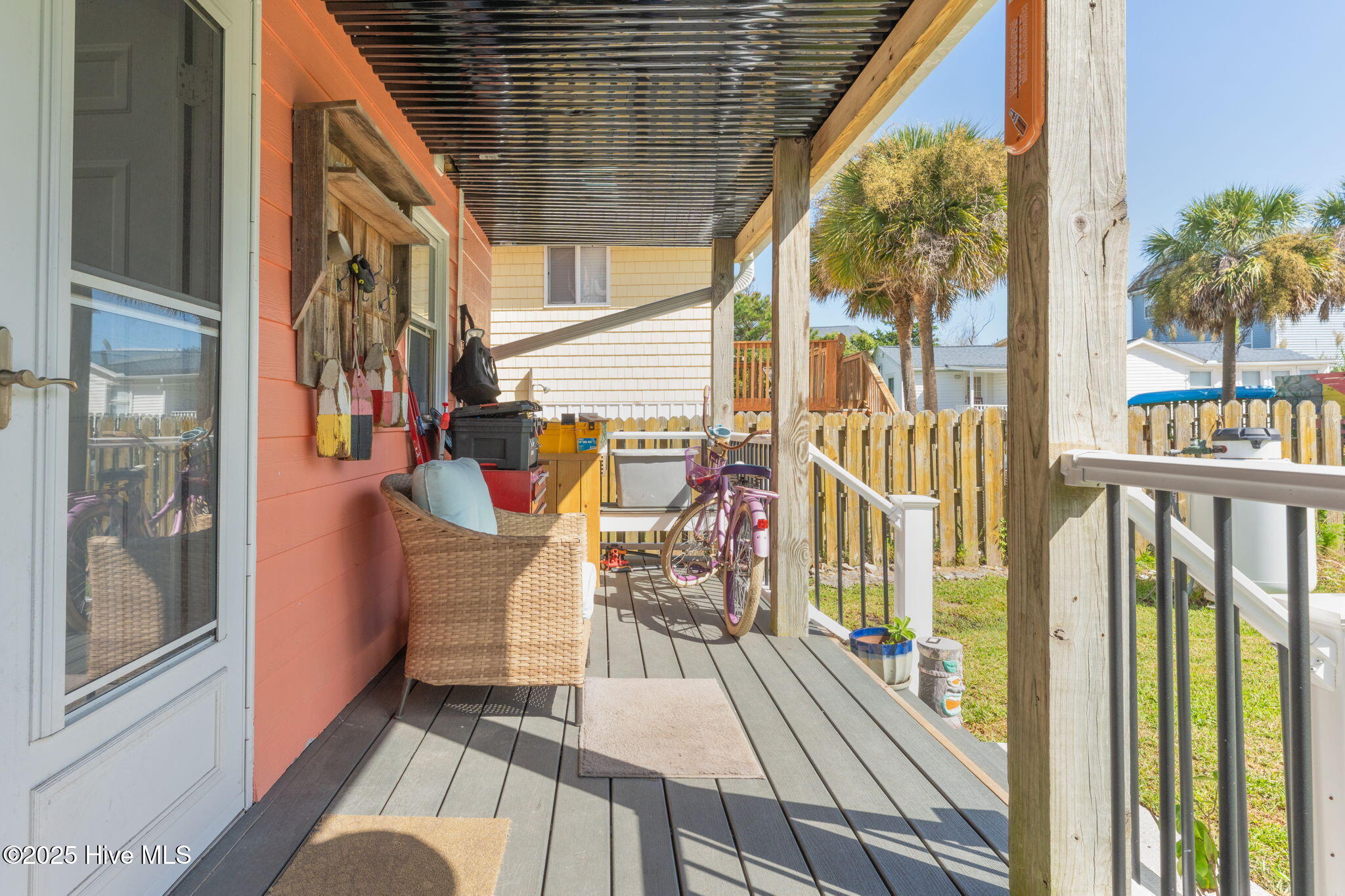 100534181 | Photo 24