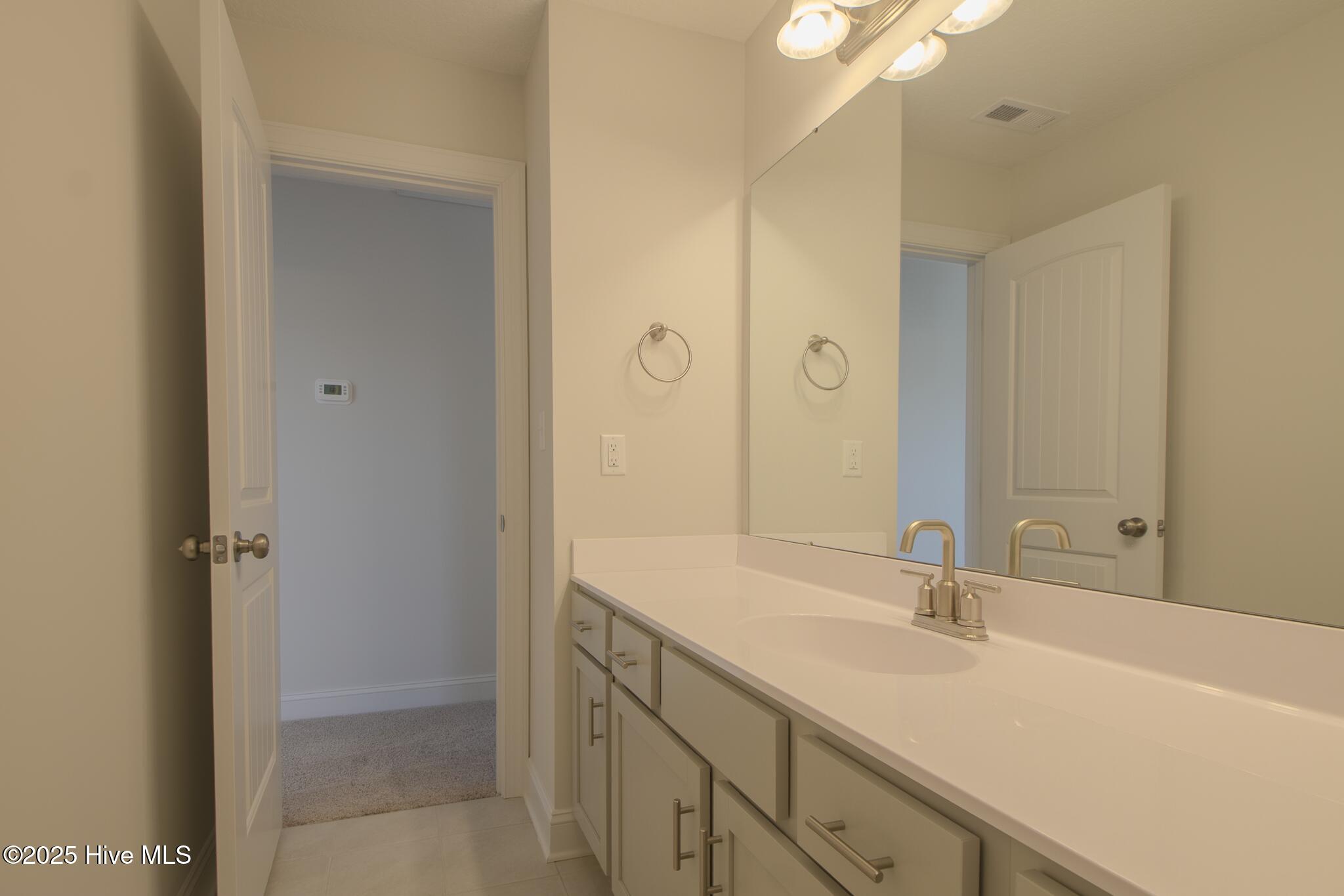 100504962 | Photo 25