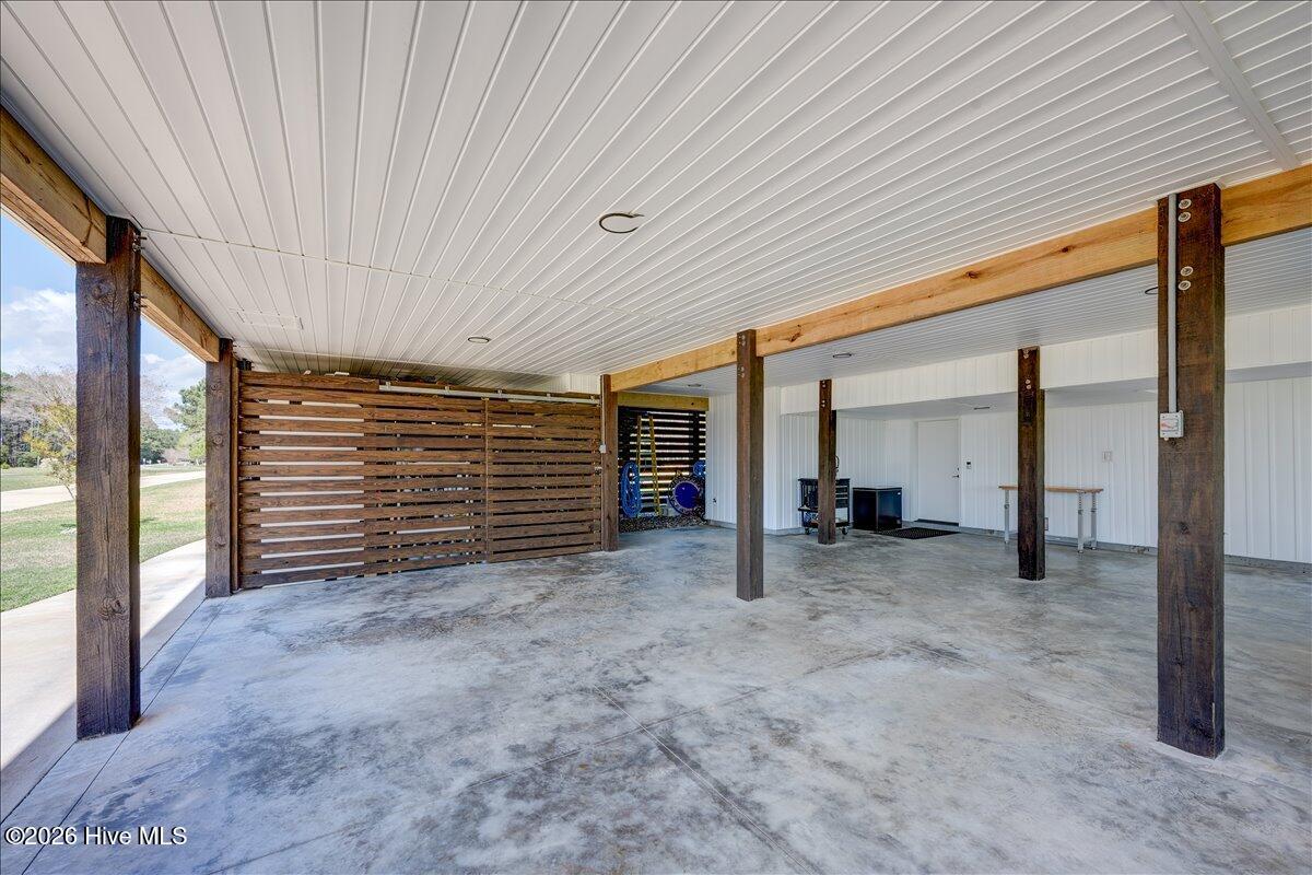 9226 Hart Drive,Oriental