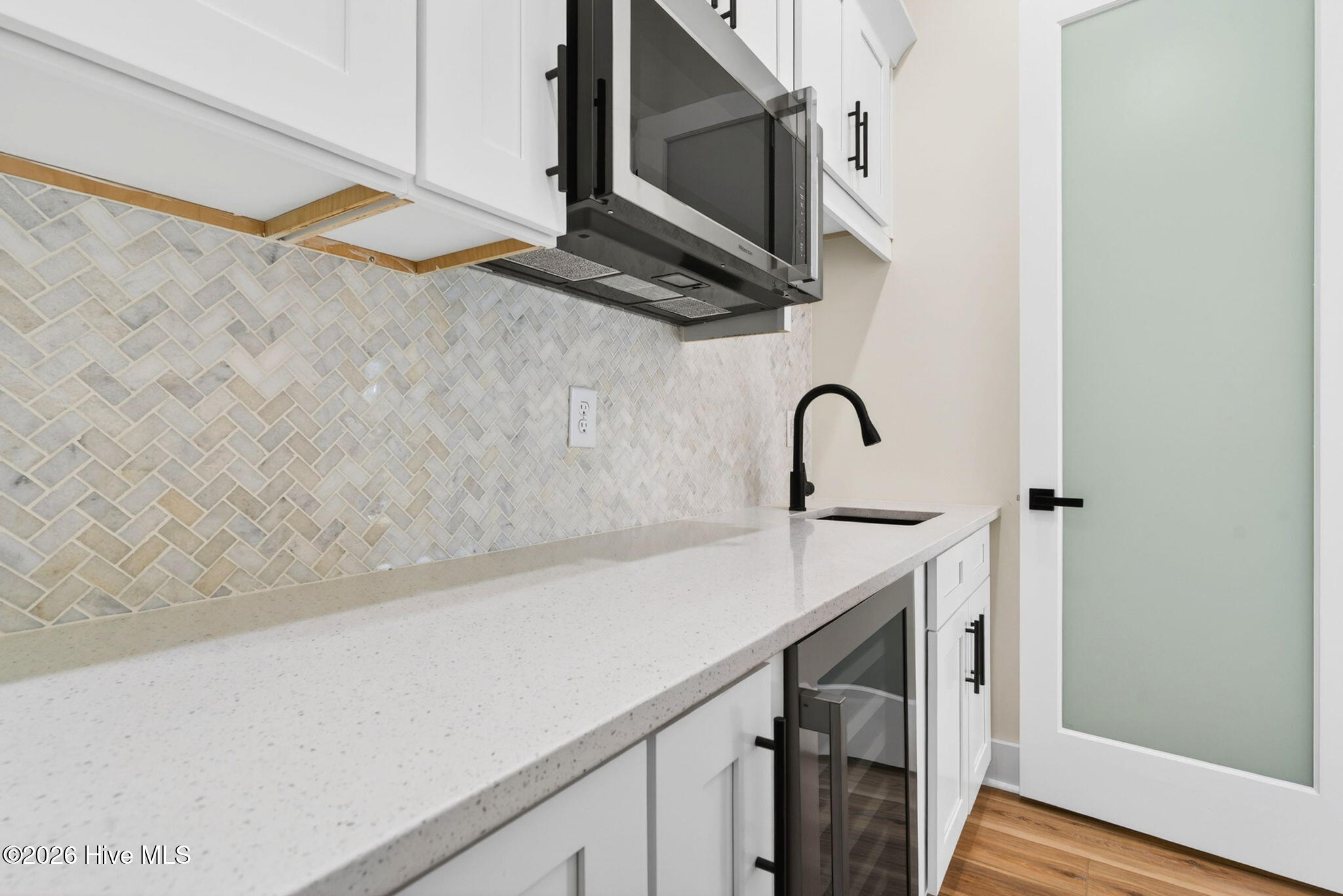 100568512 | Photo 28