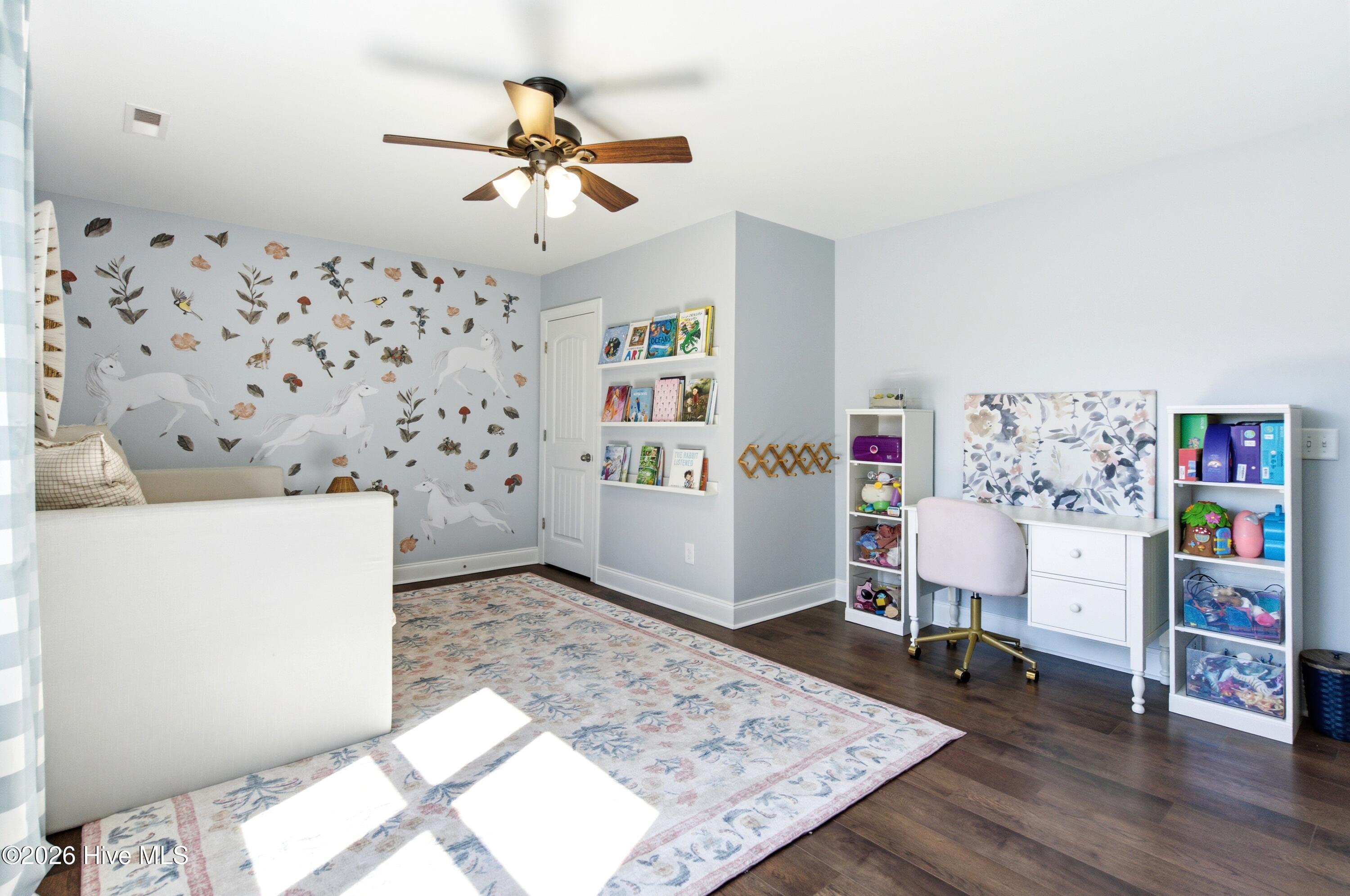 100561157 | Photo 40