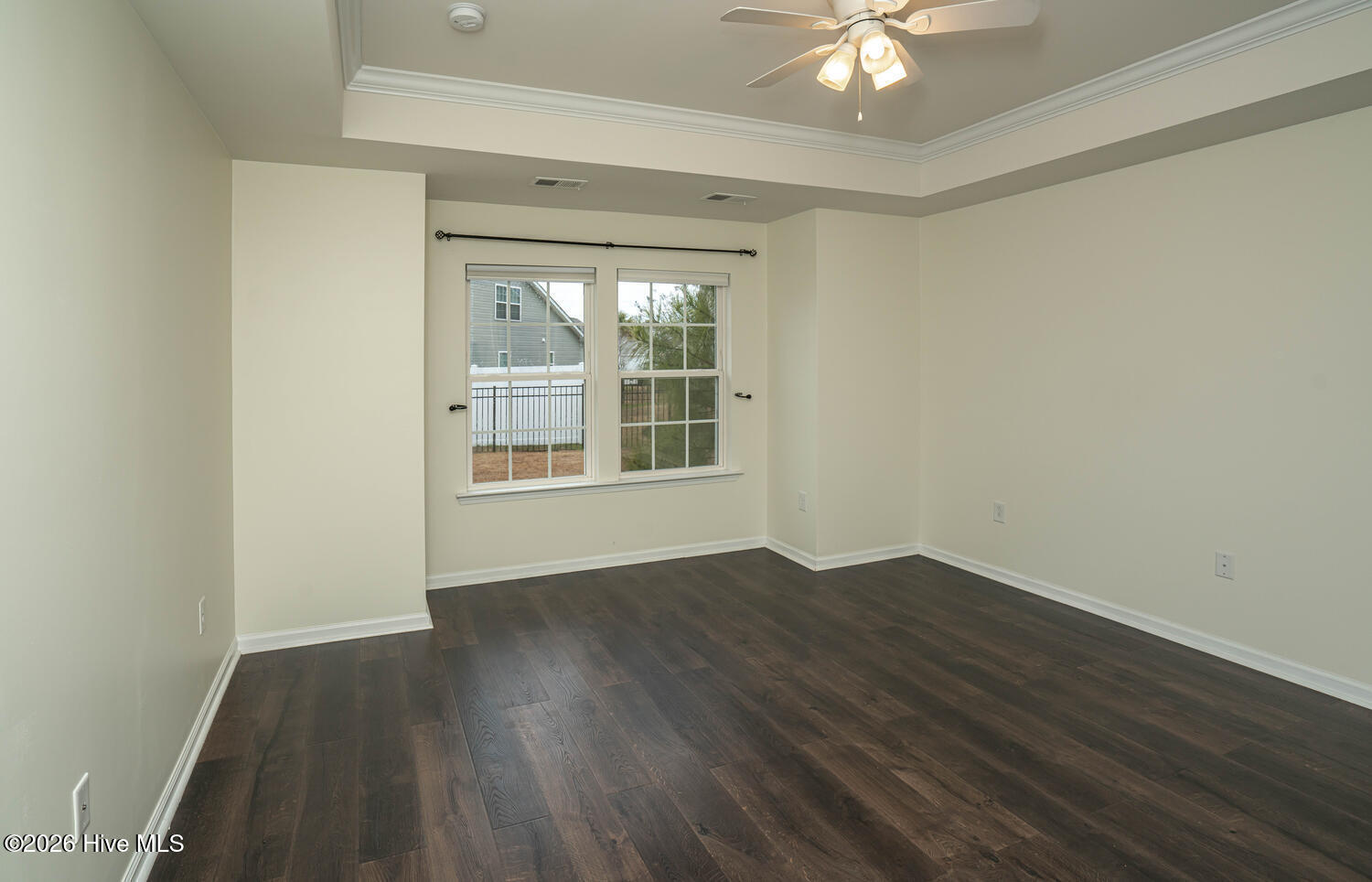 100556684 | Photo 16