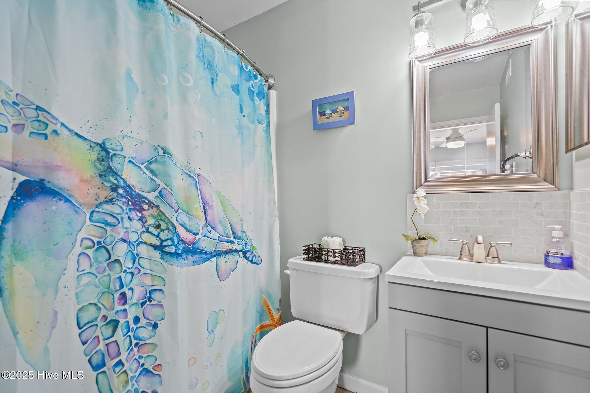 100521784 | Photo 23