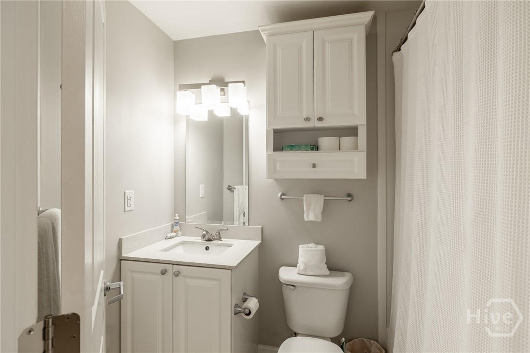 250 W Broad Street 207