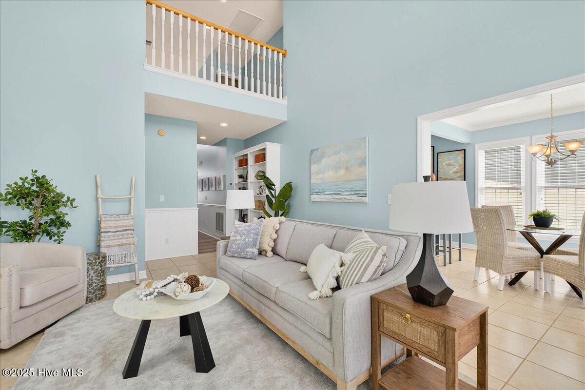 100522295 | Photo 14