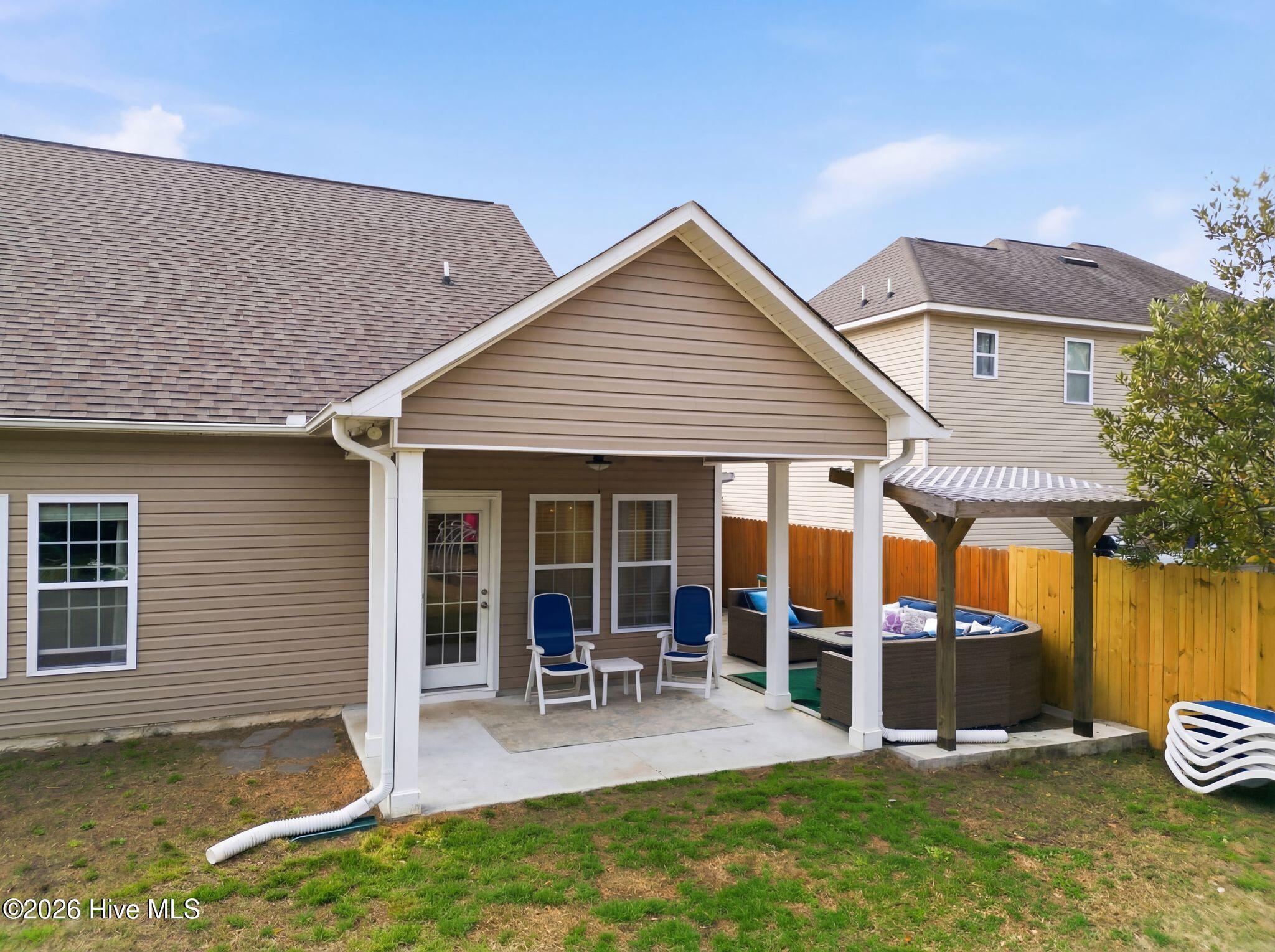 100558207 | Photo 39