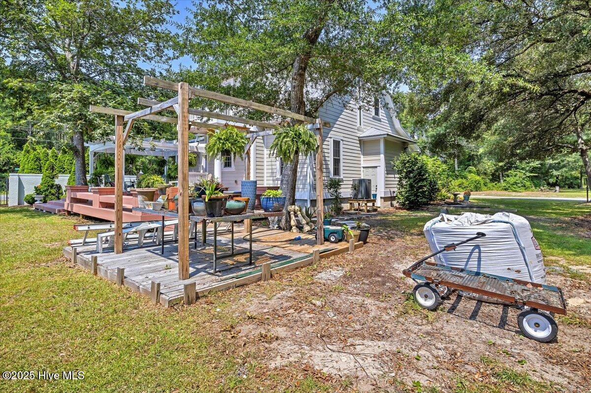 100516766 | Photo 51