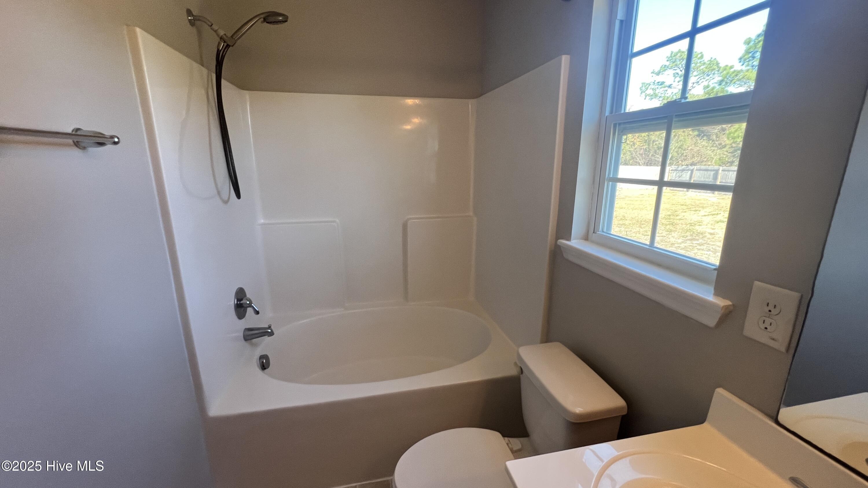 100542758 | Photo 21