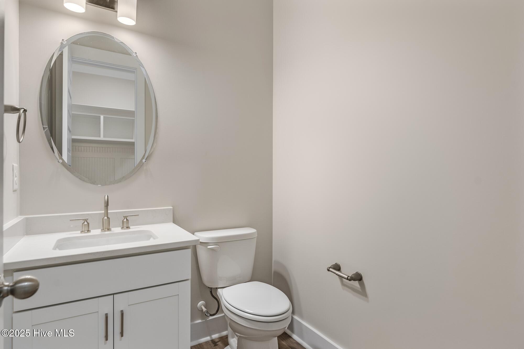 100542321 | Photo 16