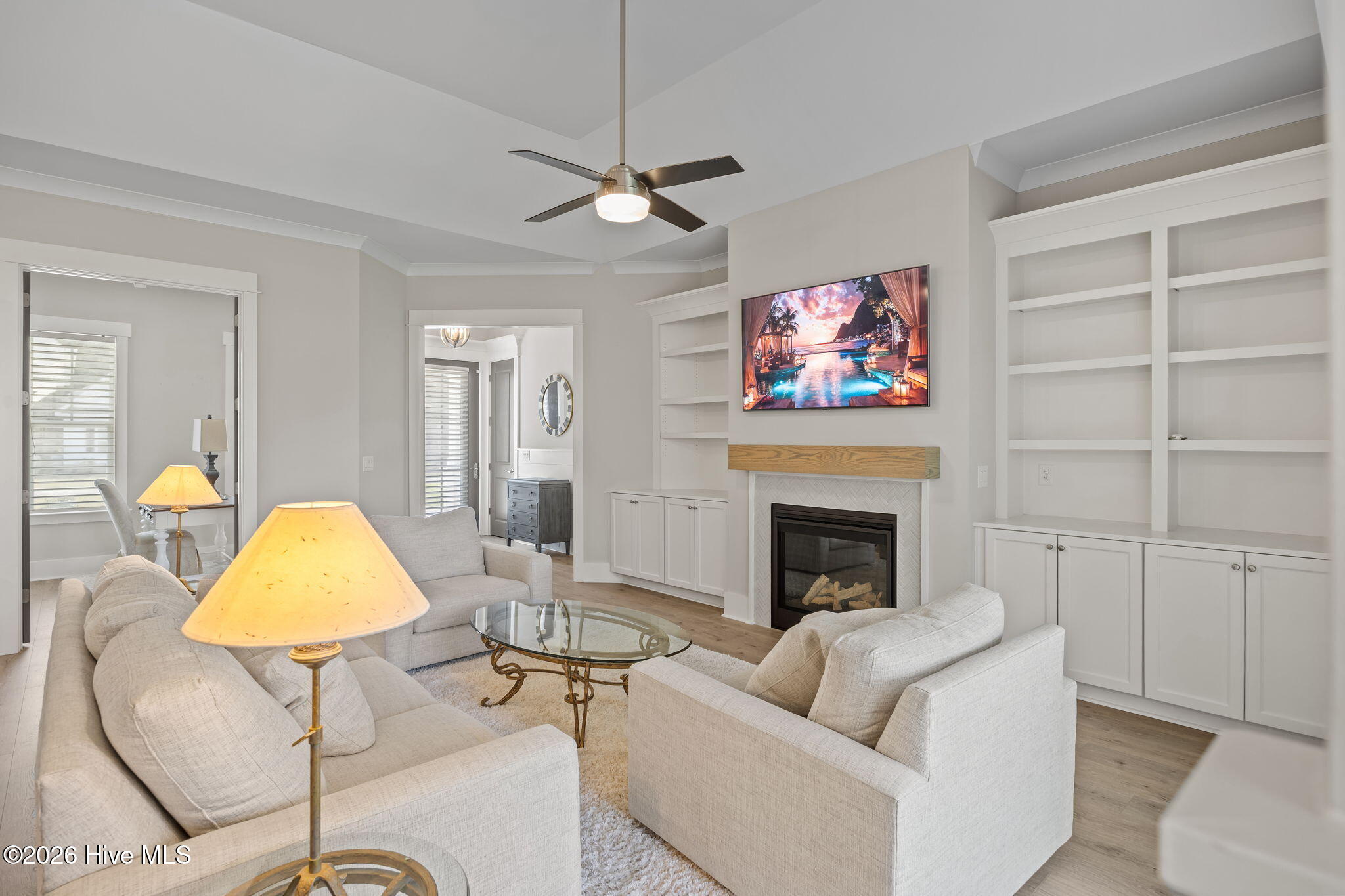 100563731 | Photo 20