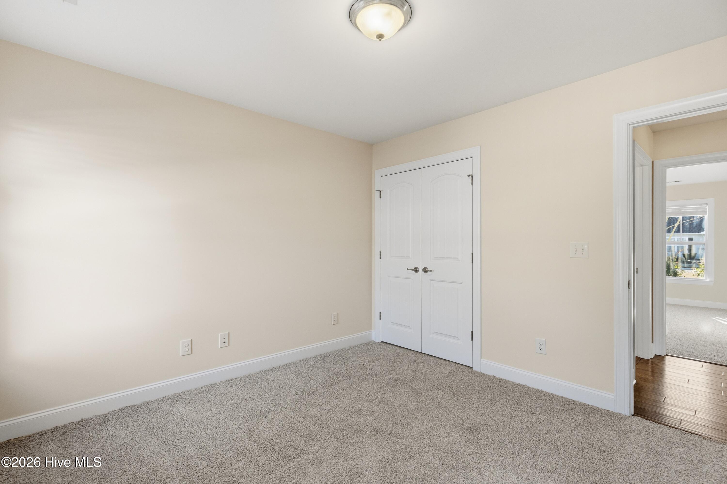 100555547 | Photo 51