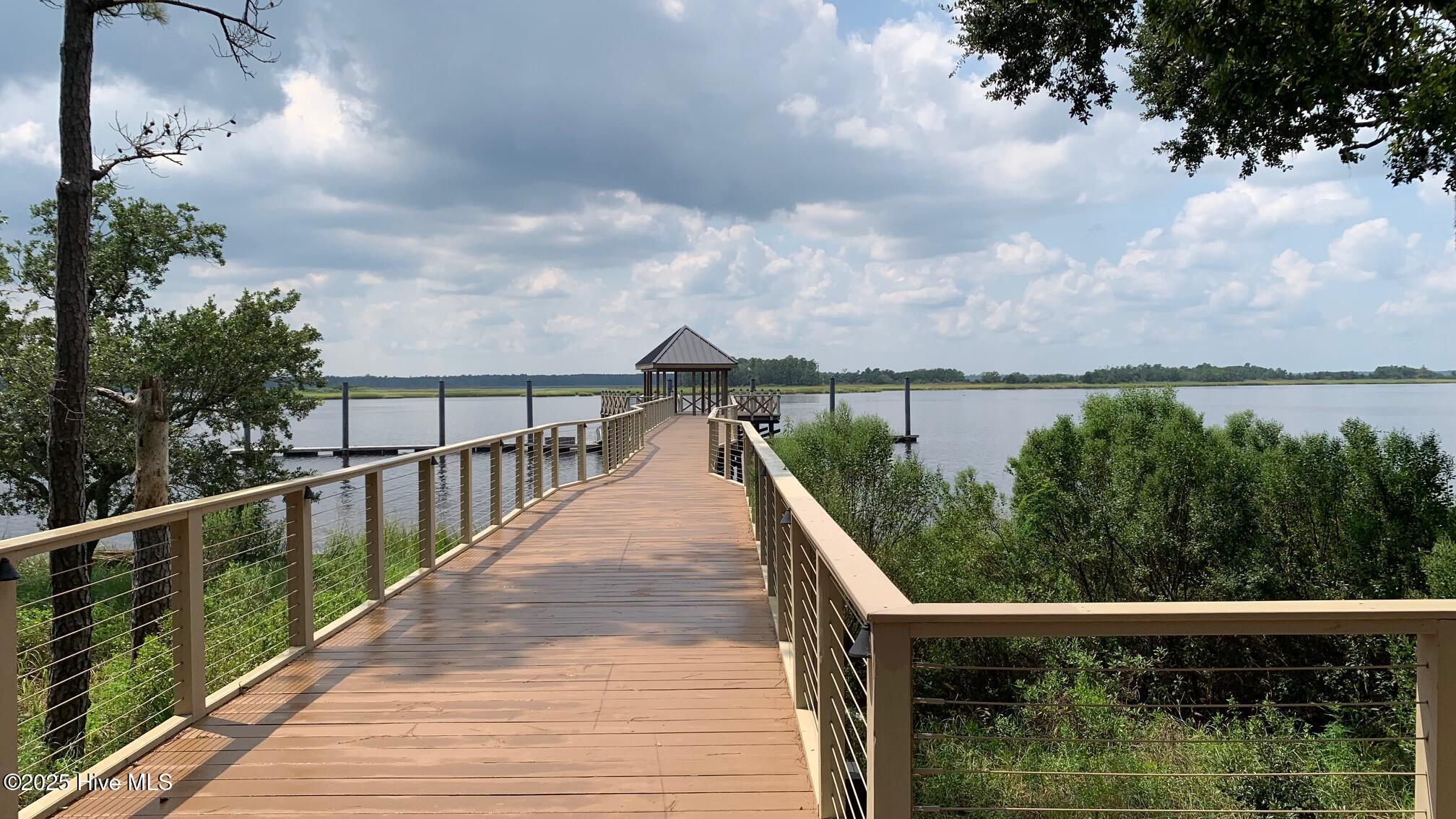 100524366 | Photo 91