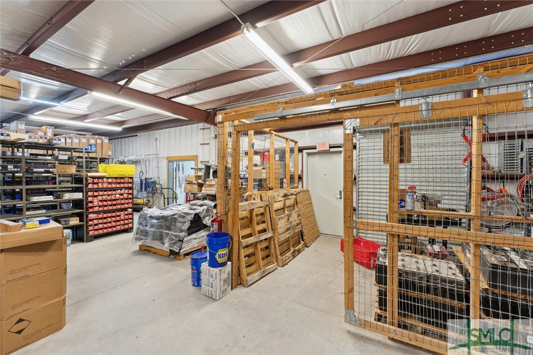 1564 Dean Forest Road, Savannah, GA, 31408