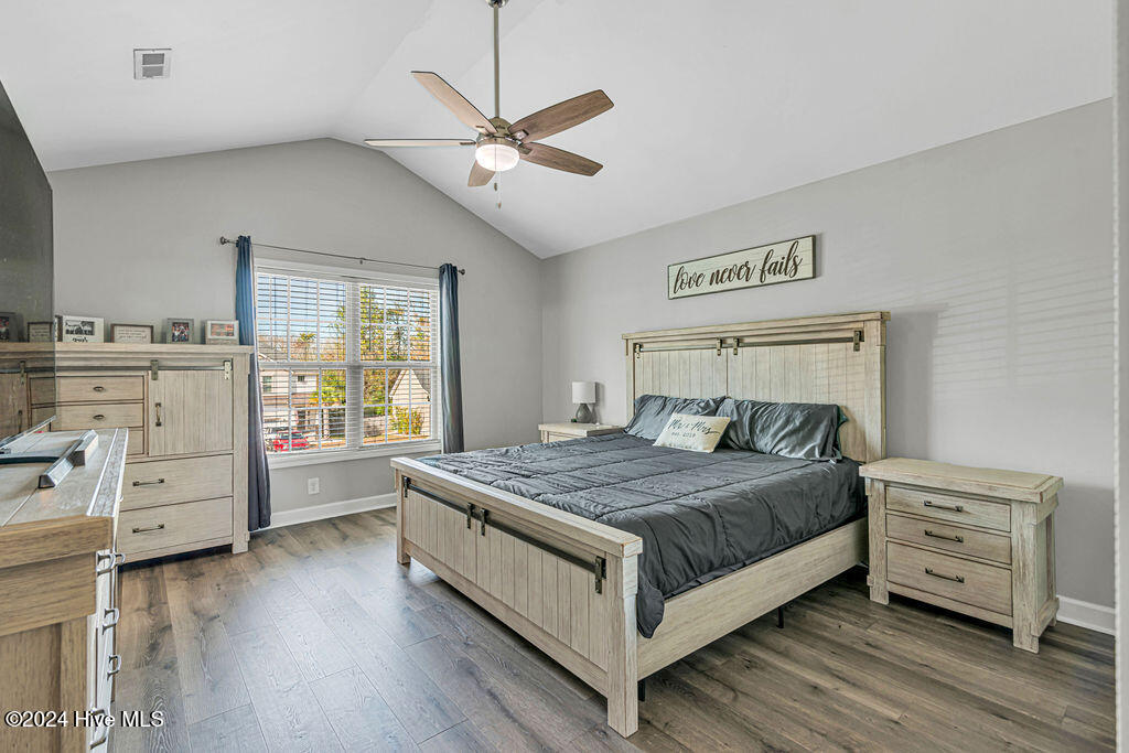 100543856 | Photo 21