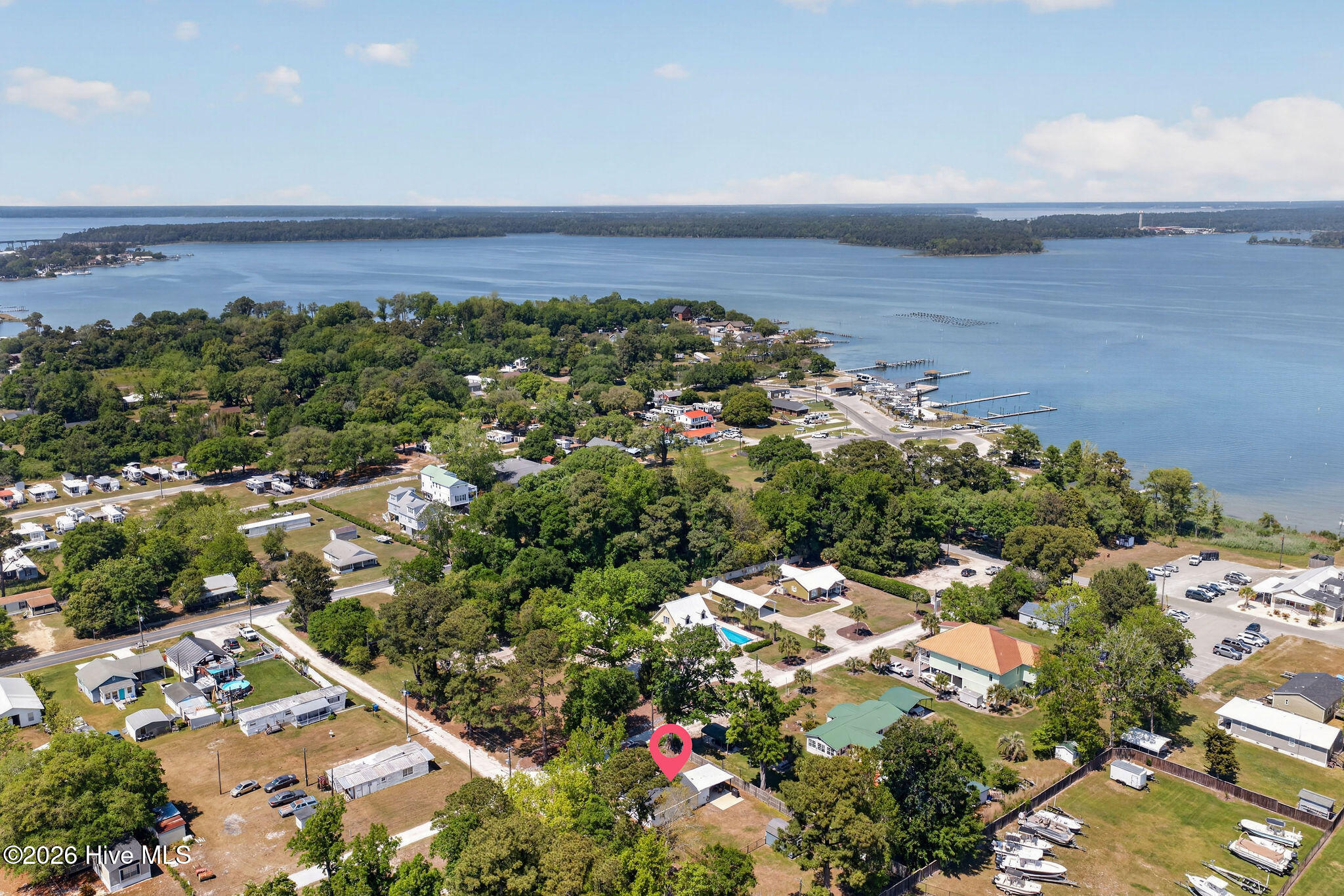 100570164 | Photo 37