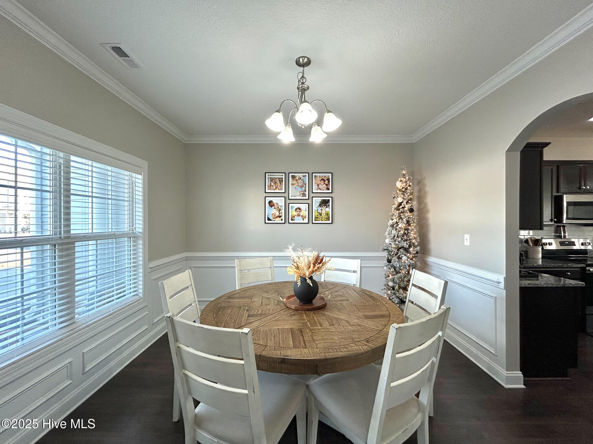 100545888 | Photo 10