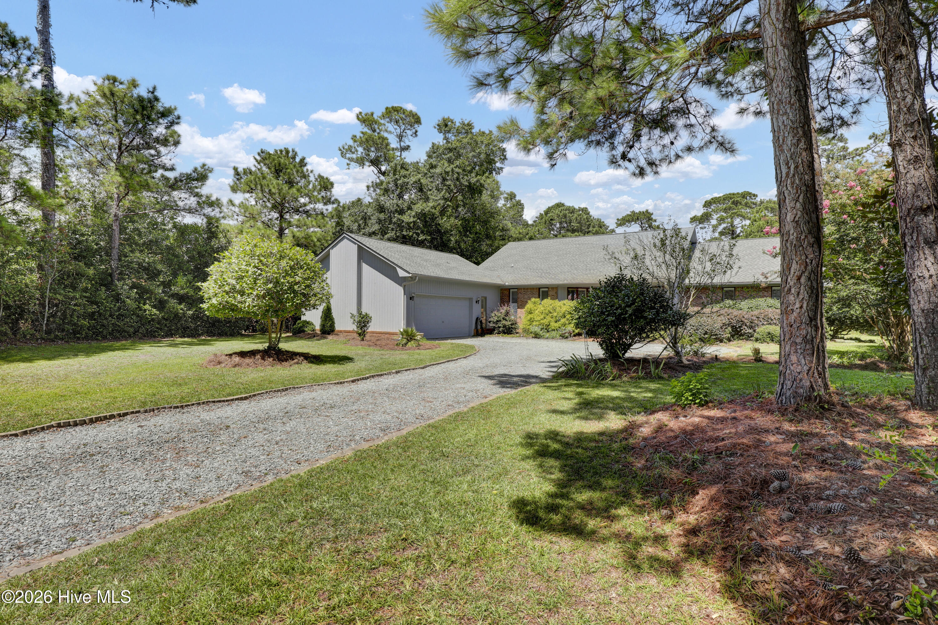 100570450 | Photo 34