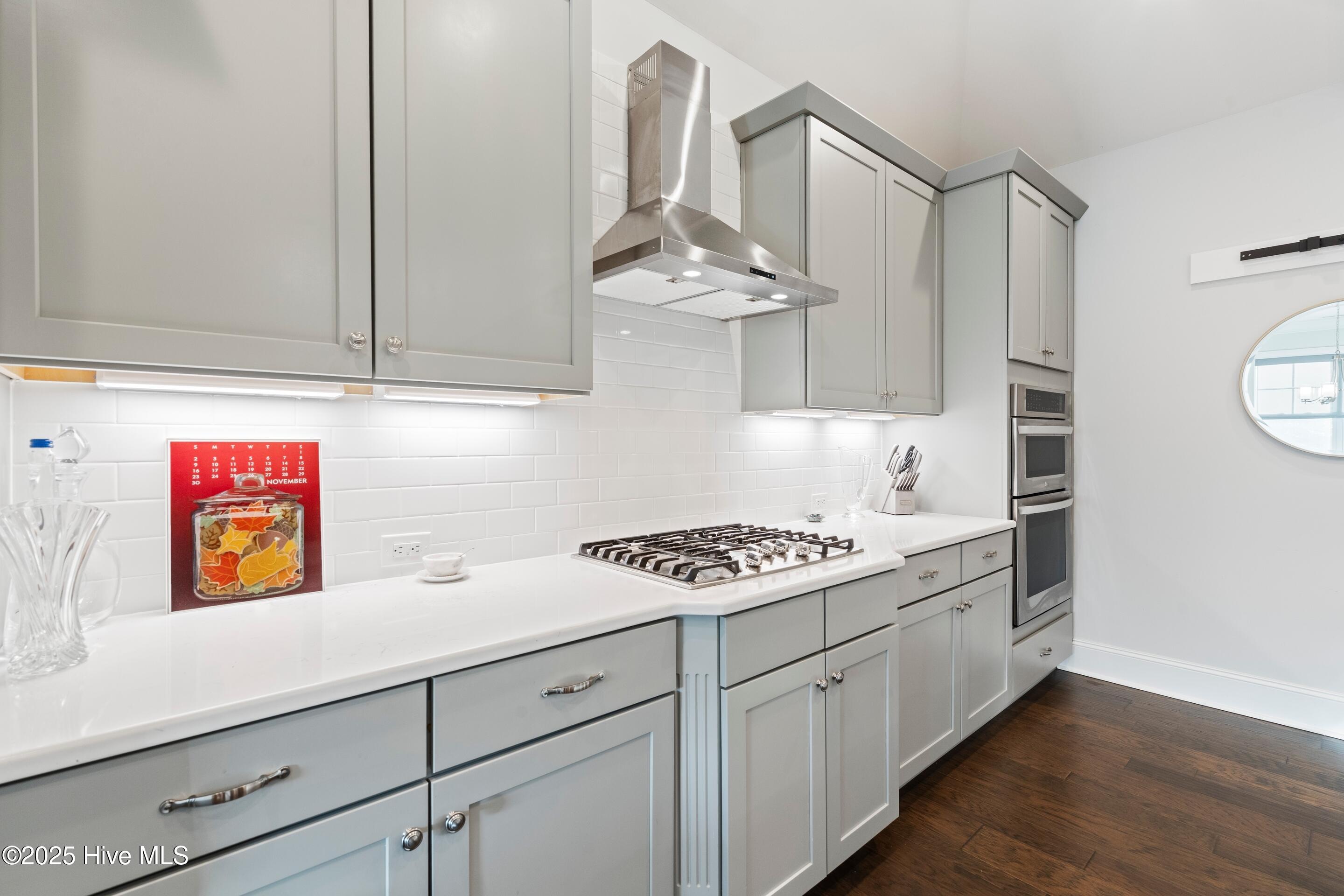 100542073 | Photo 20