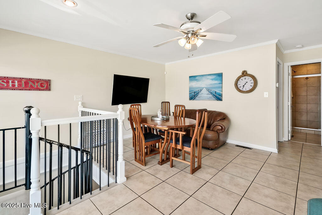 100544569 | Photo 46