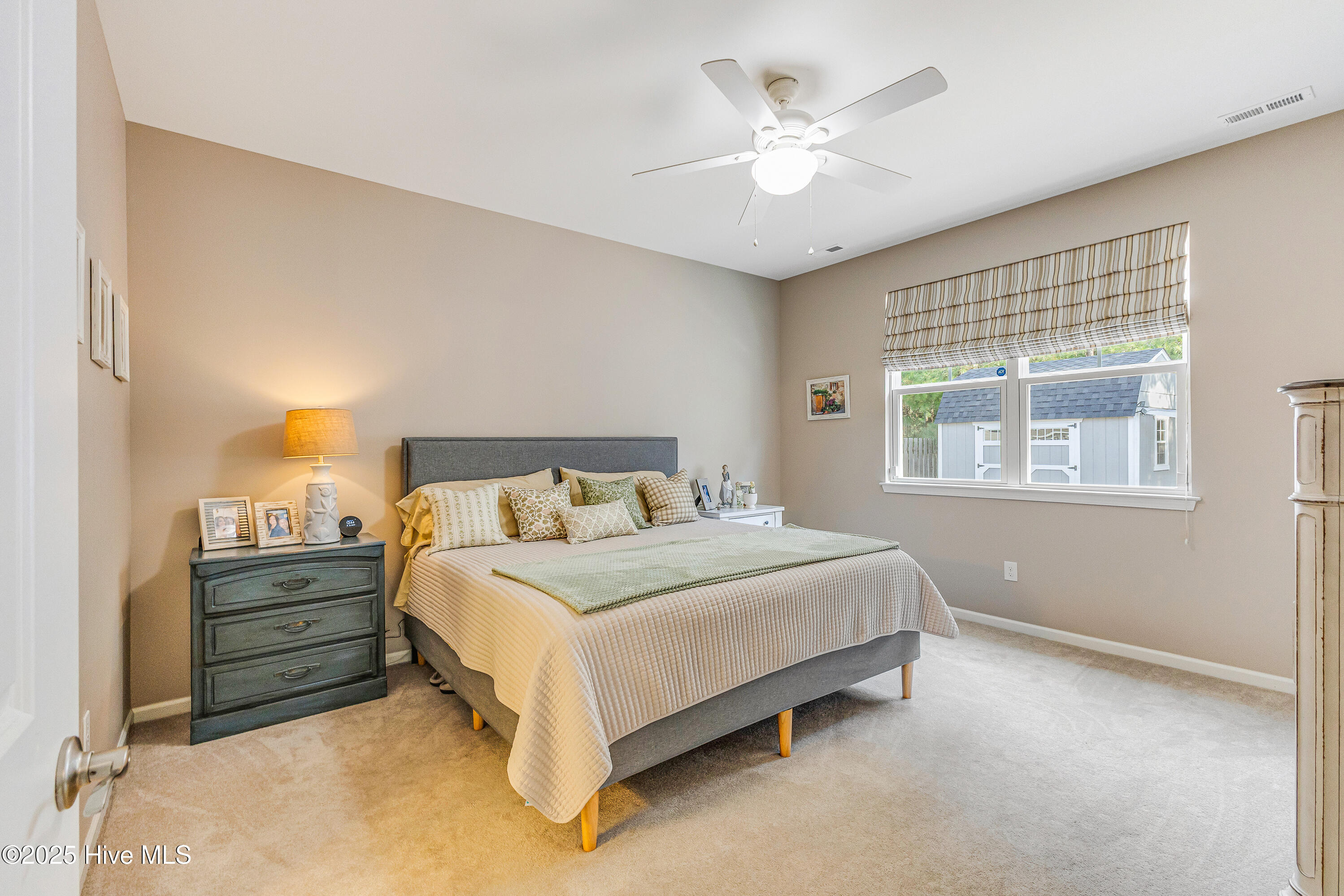 100547068 | Photo 21