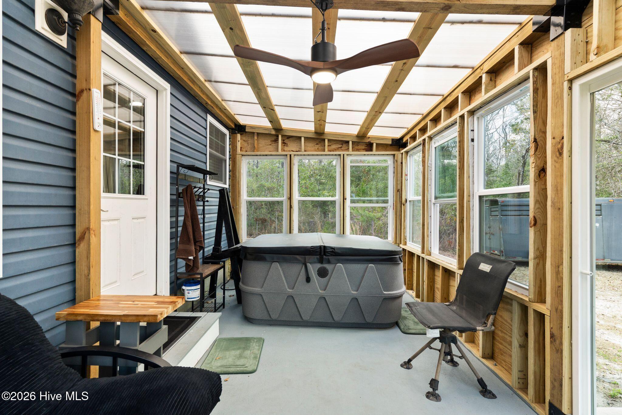 100559666 | Photo 83