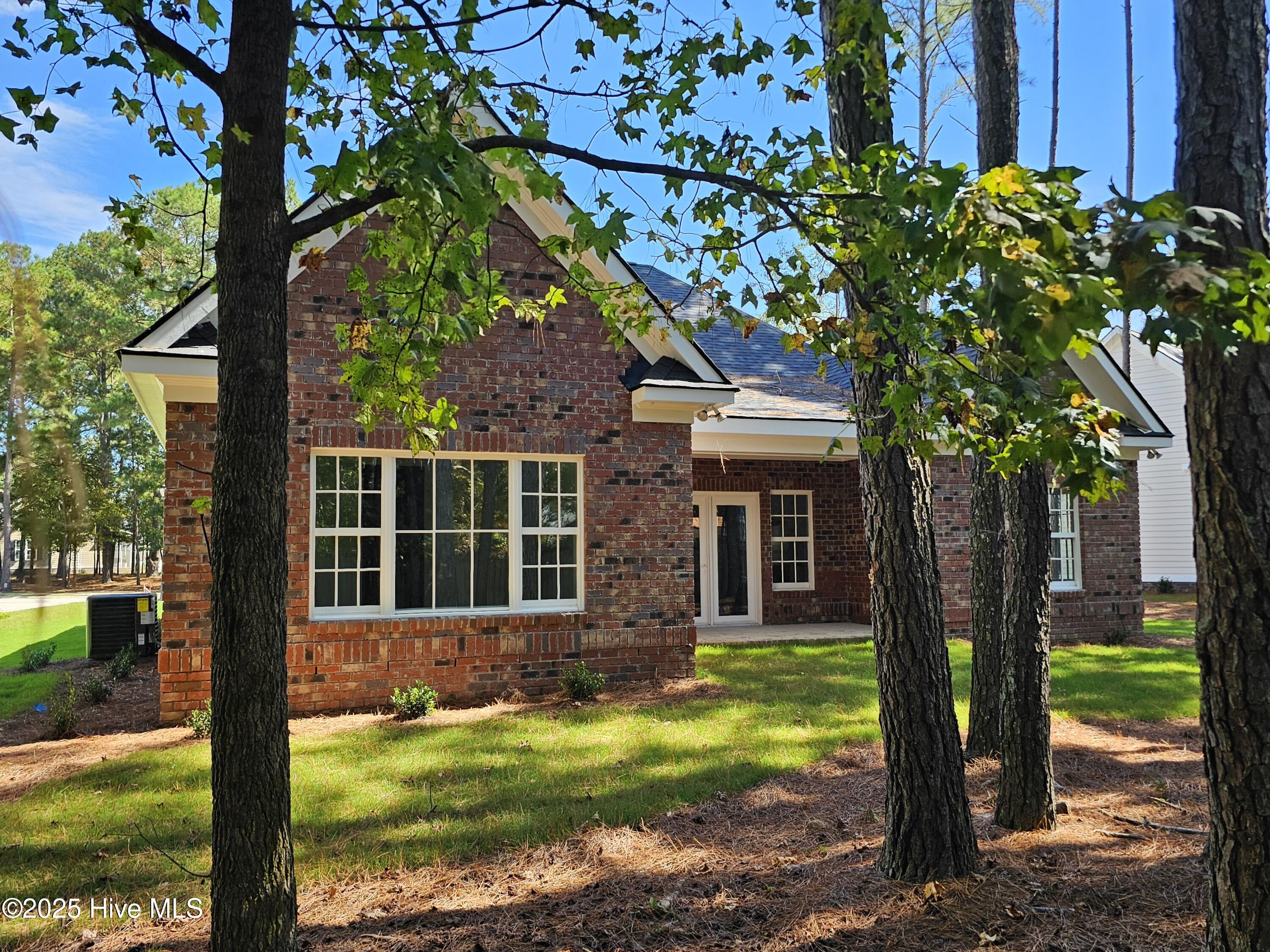 Homes for sale in Clinton, NC | 107 Village Cir, Clinton, NC 28328 | MLS# 100534661