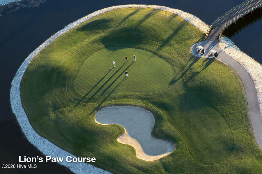 100552663 | Photo 25