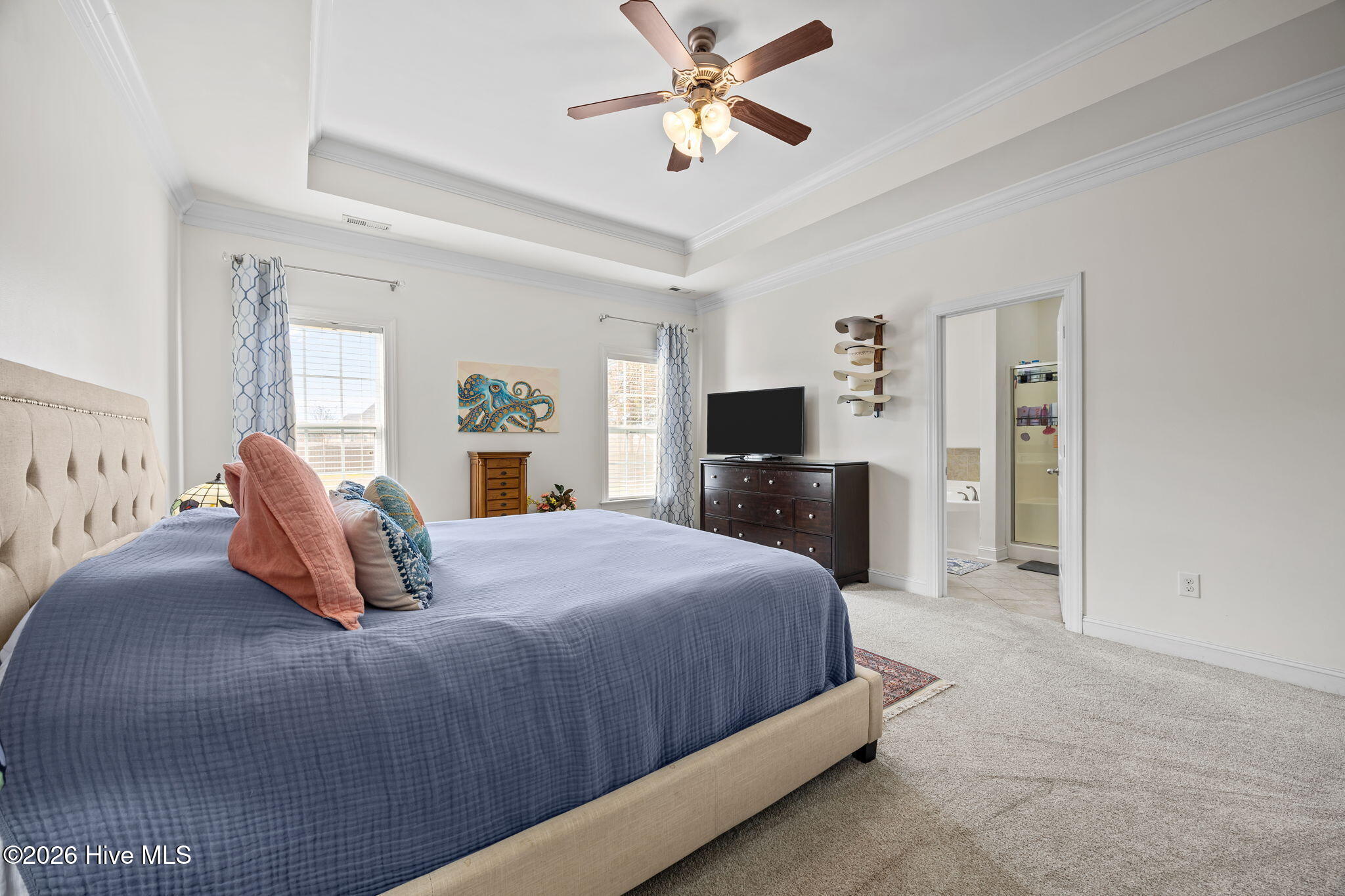 100558969 | Photo 41