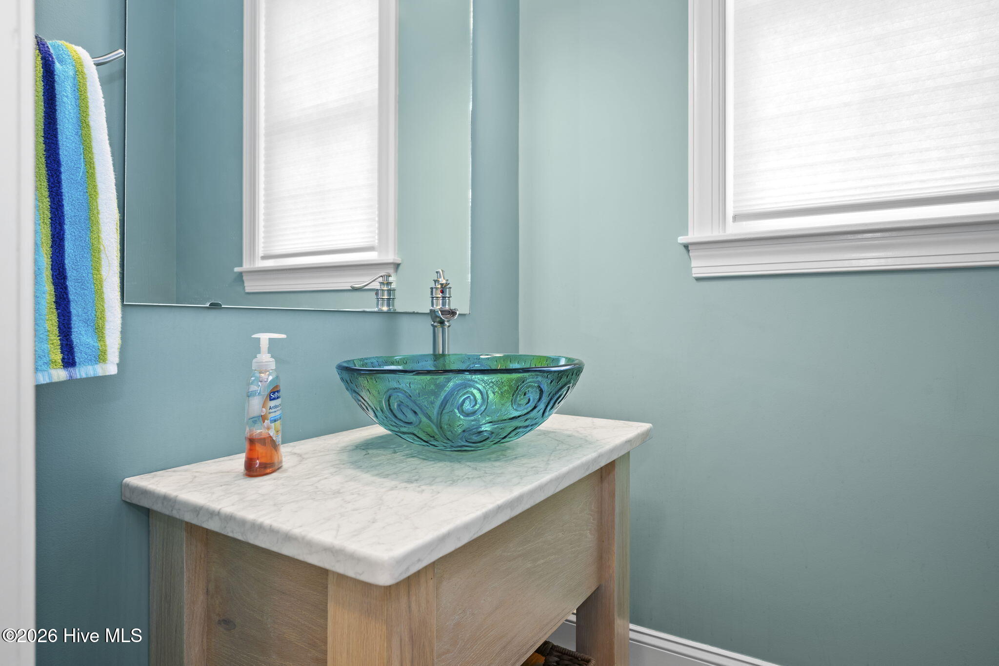 100561467 | Photo 33