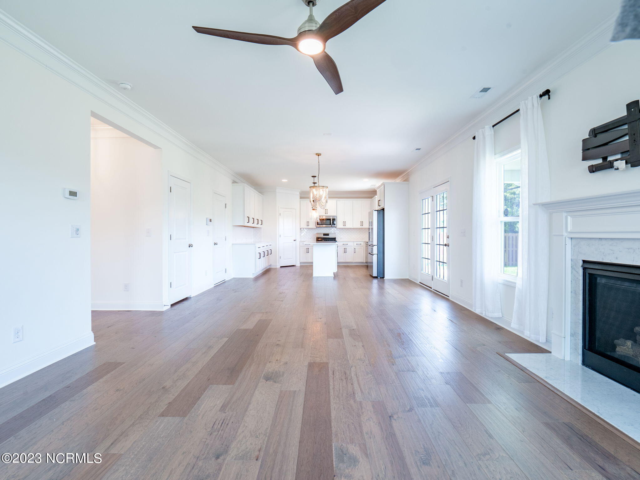 100550664 | Photo 15