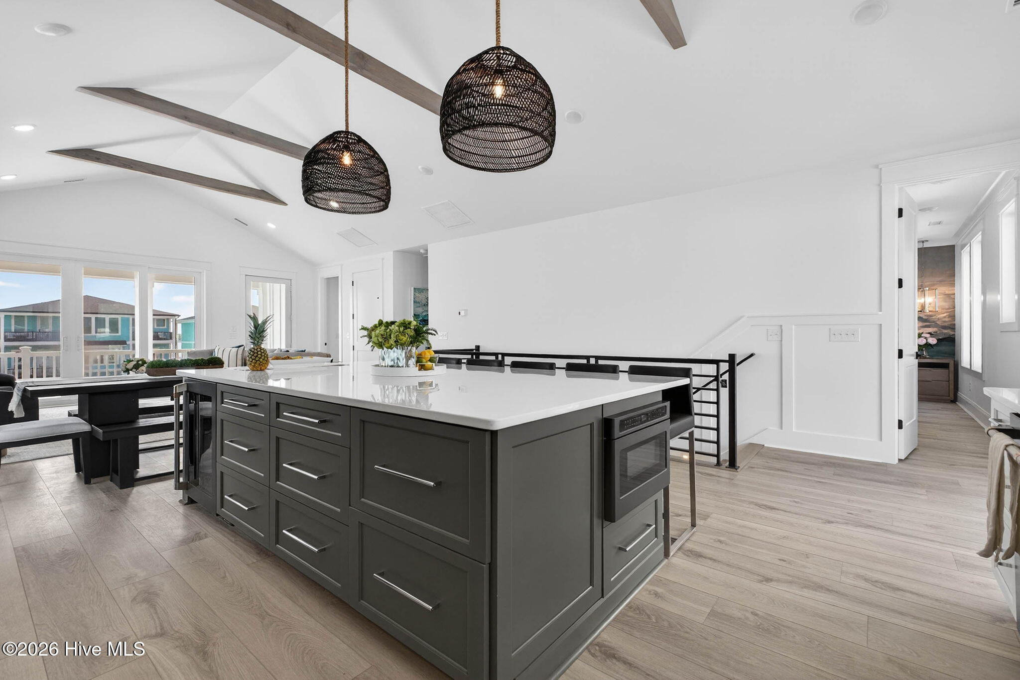 100543300 | Photo 55