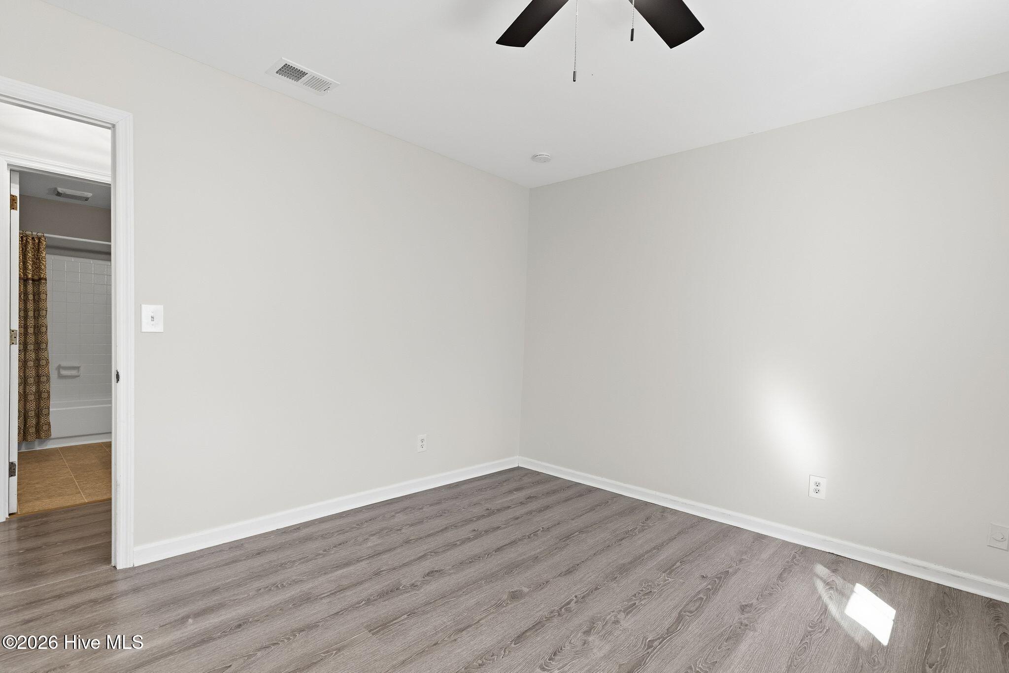 100554538 | Photo 49