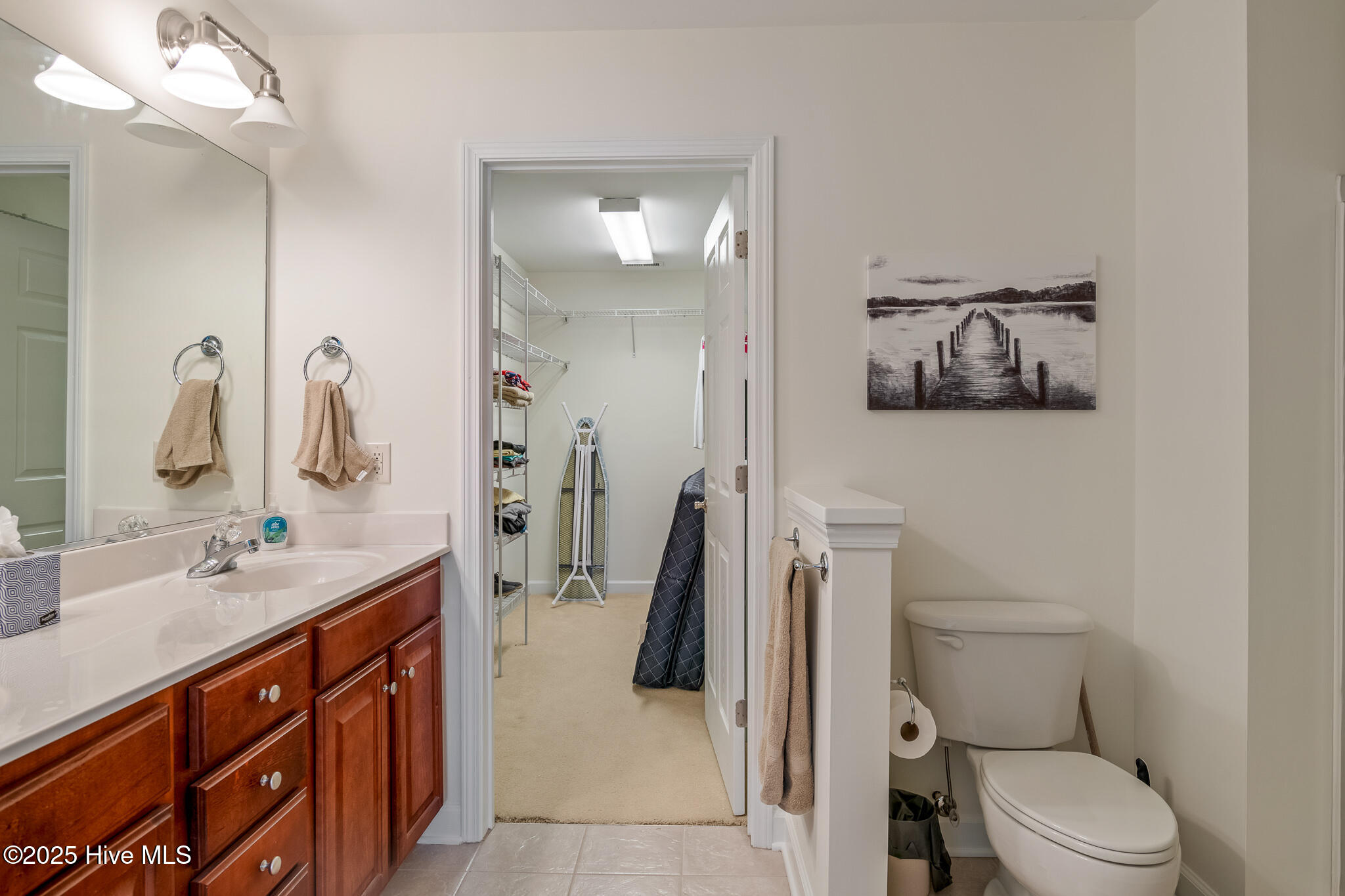 100565271 | Photo 17