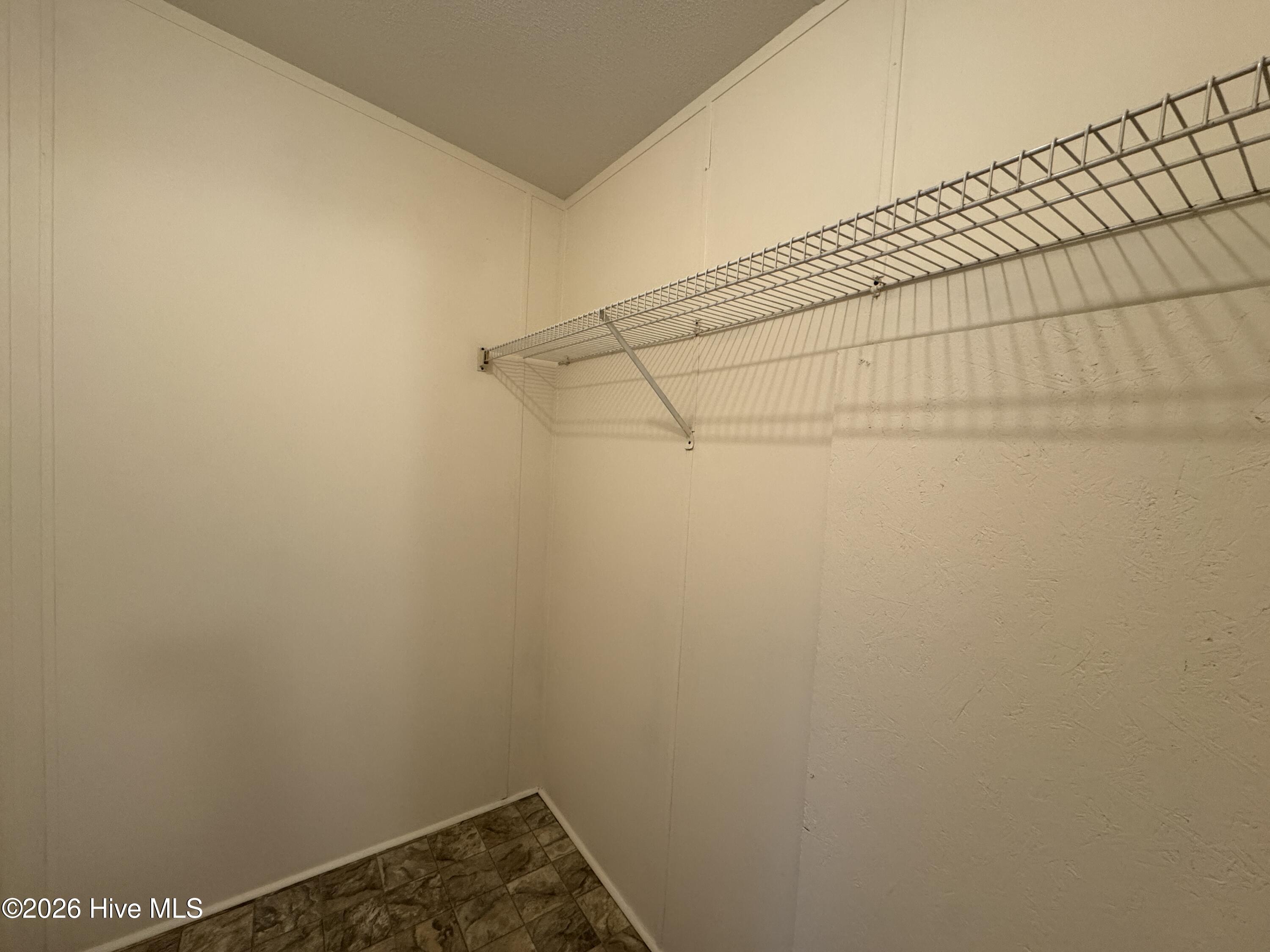 100551749 | Photo 11