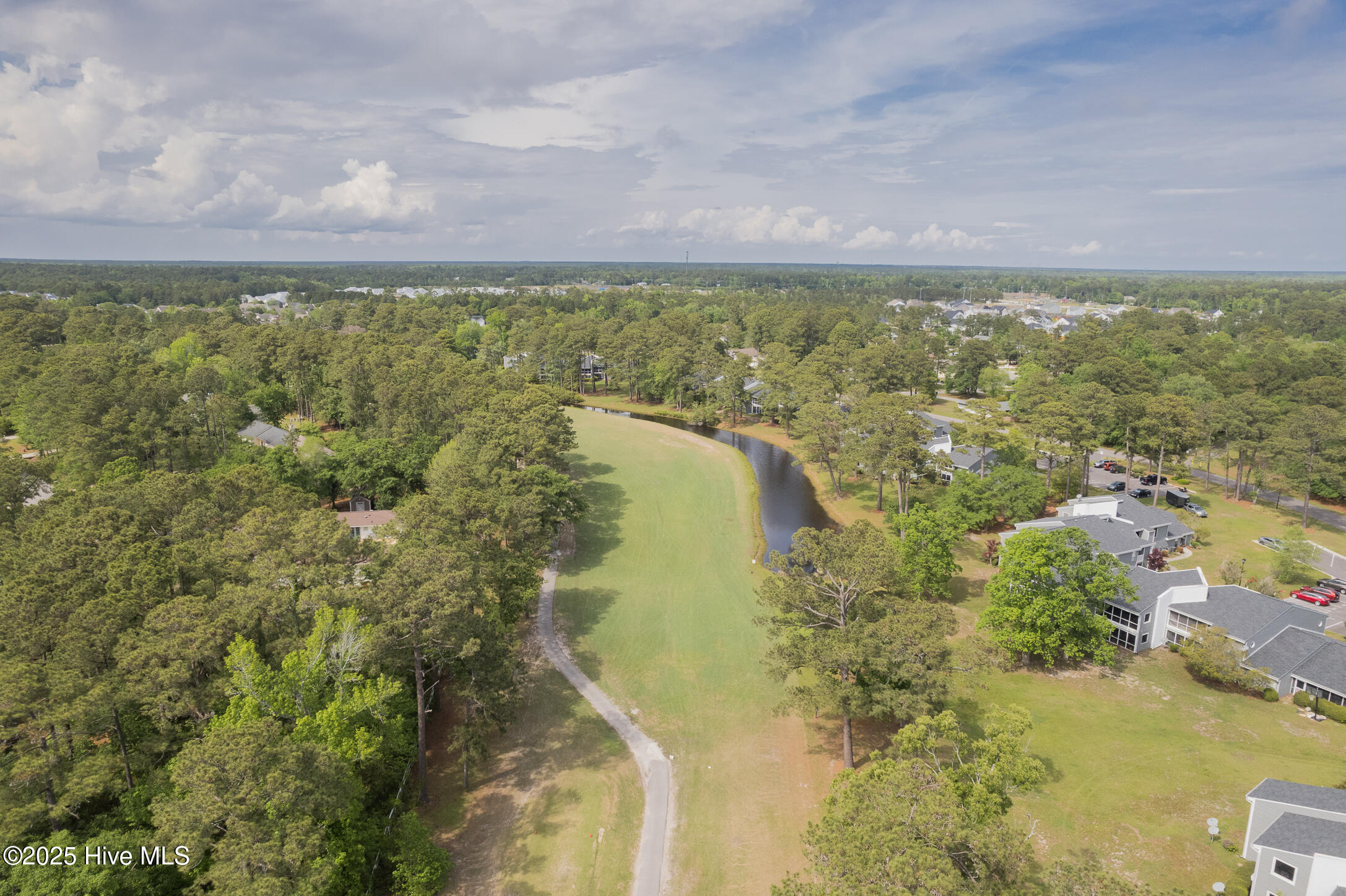 100504468 | Photo 35