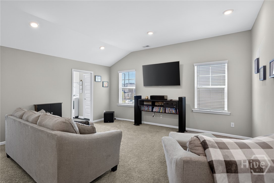 Loft / Entertainment Room
