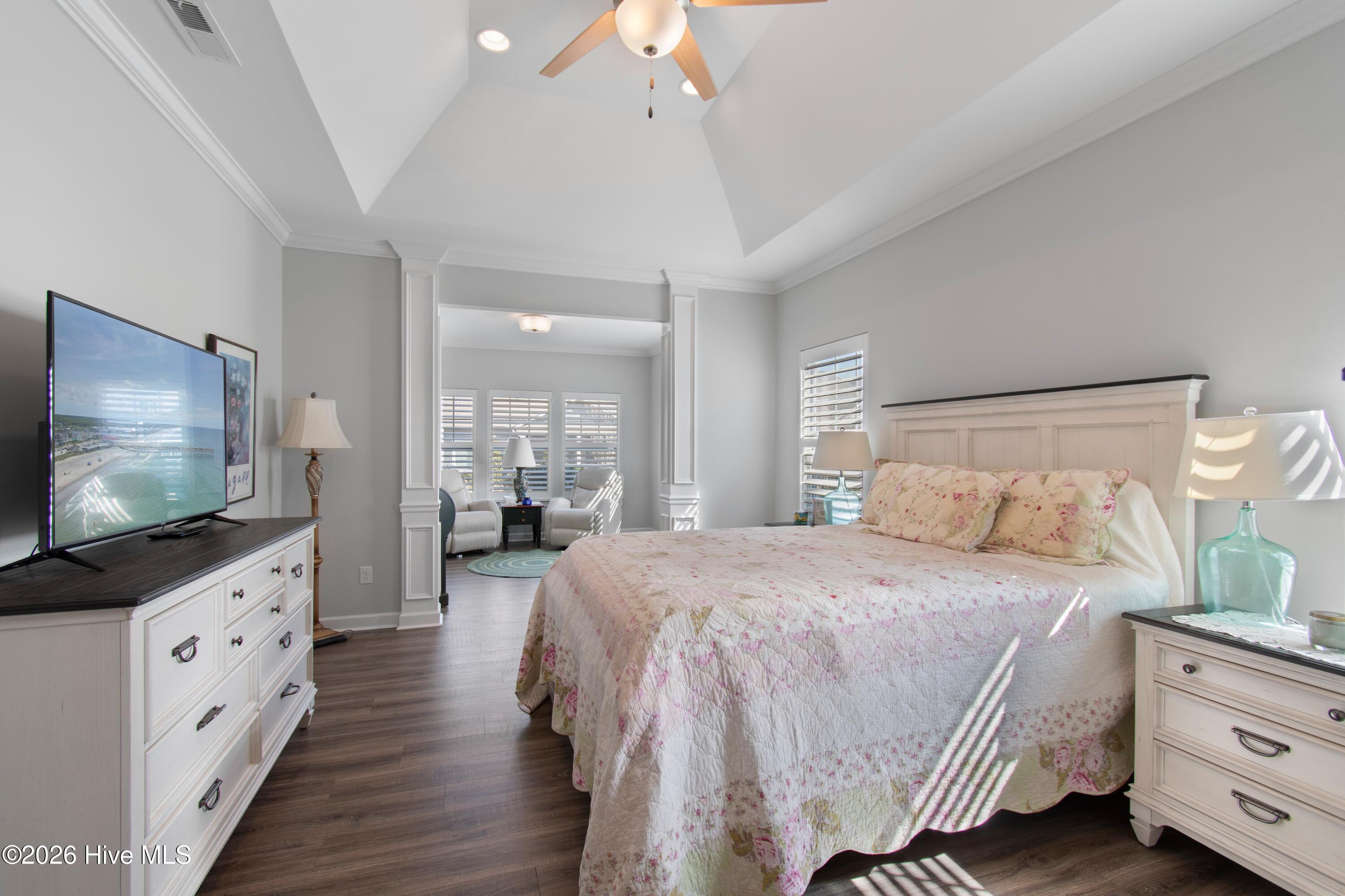 100559235 | Photo 23