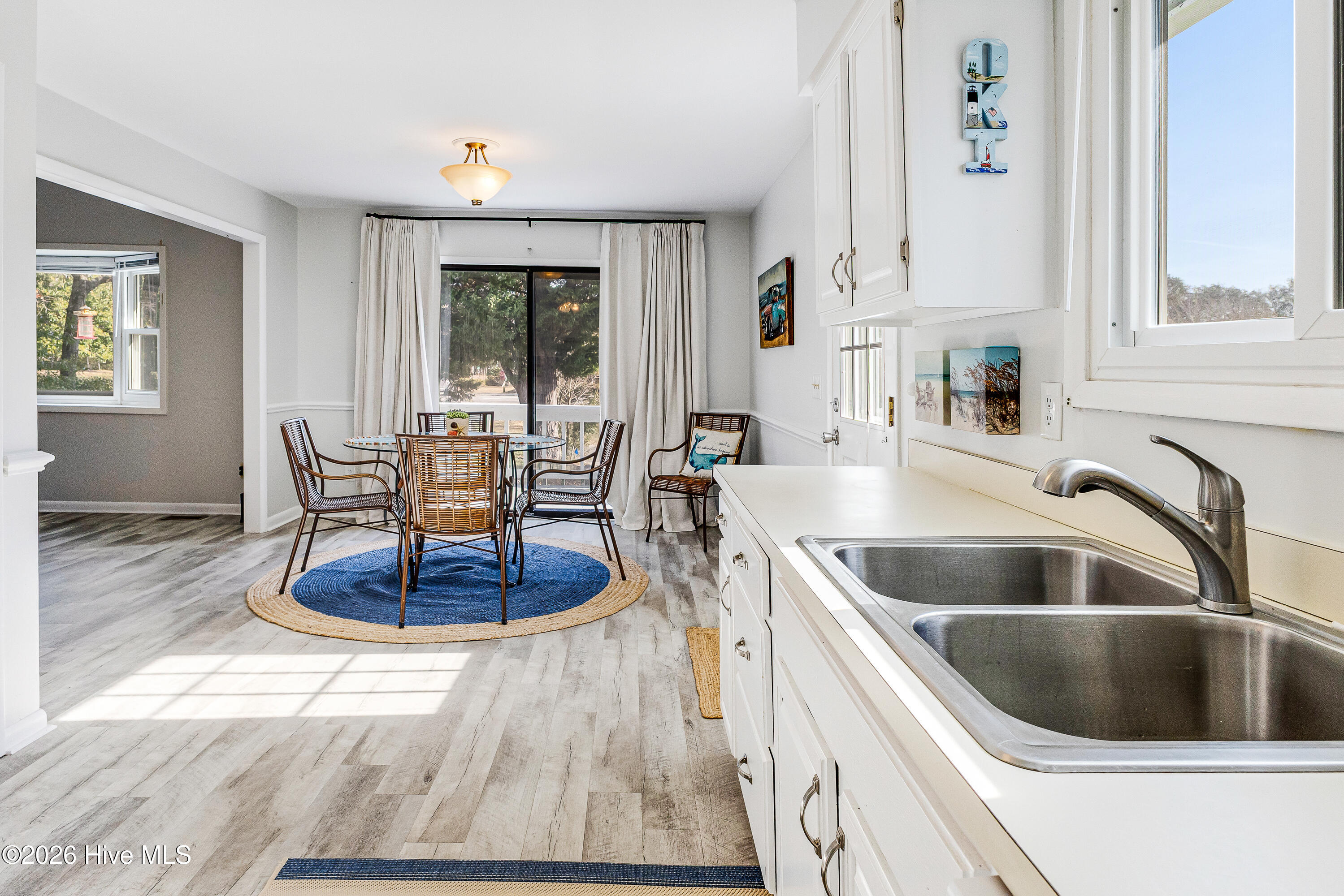 100547384 | Photo 20