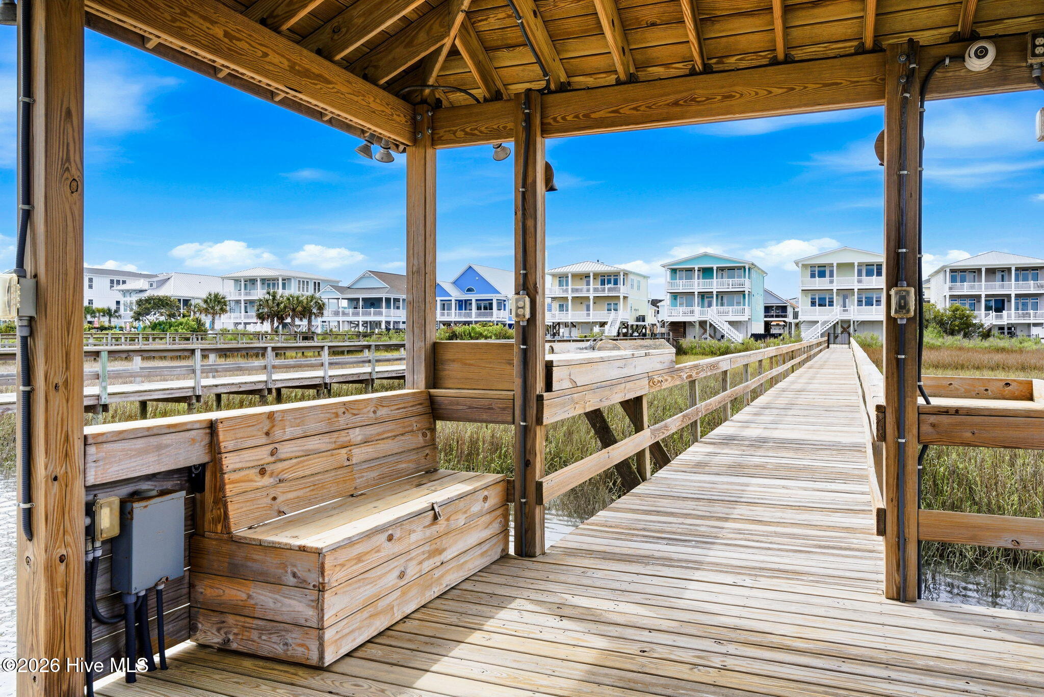 100564360 | Photo 45