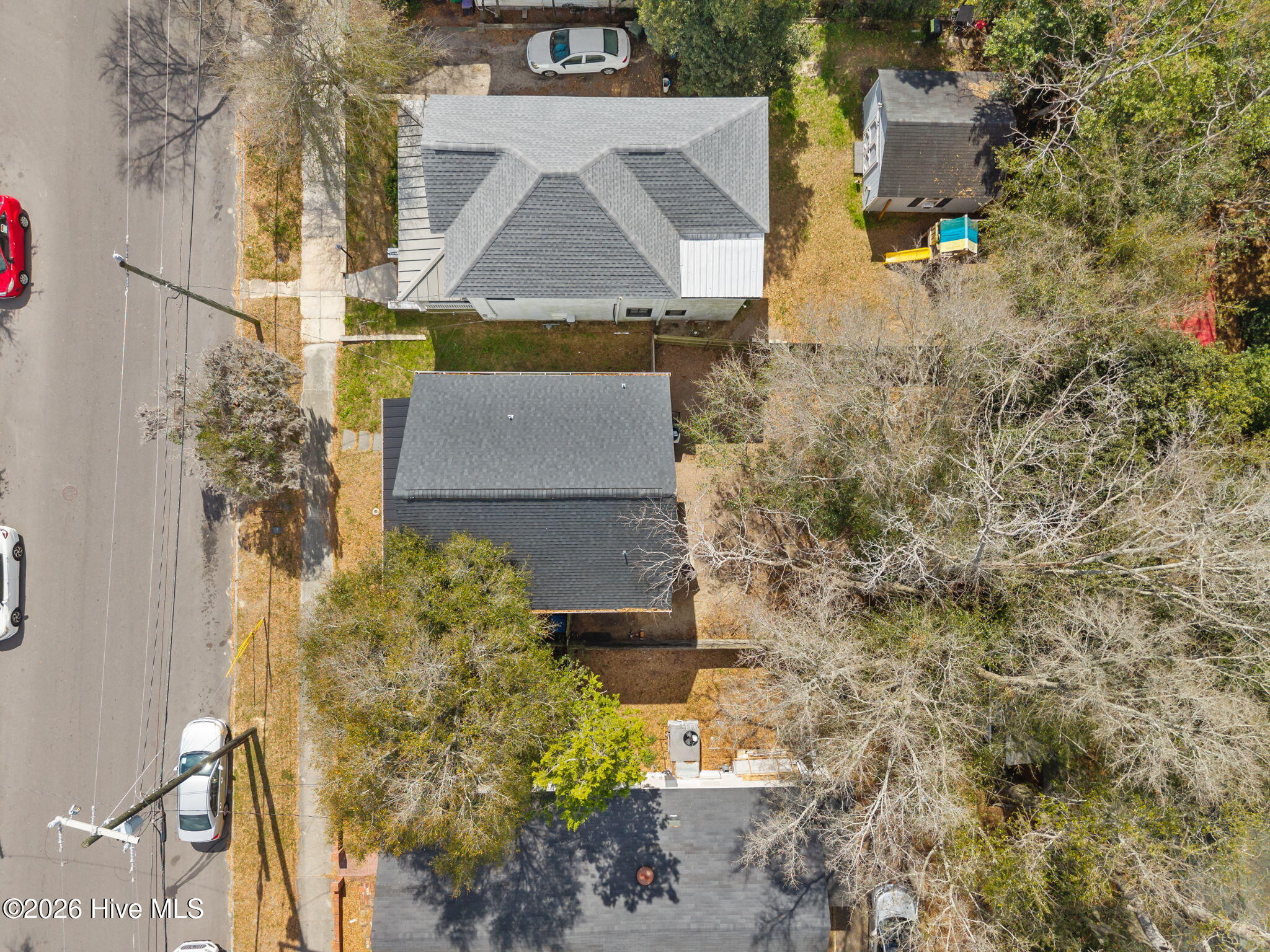 100556827 | Photo 35