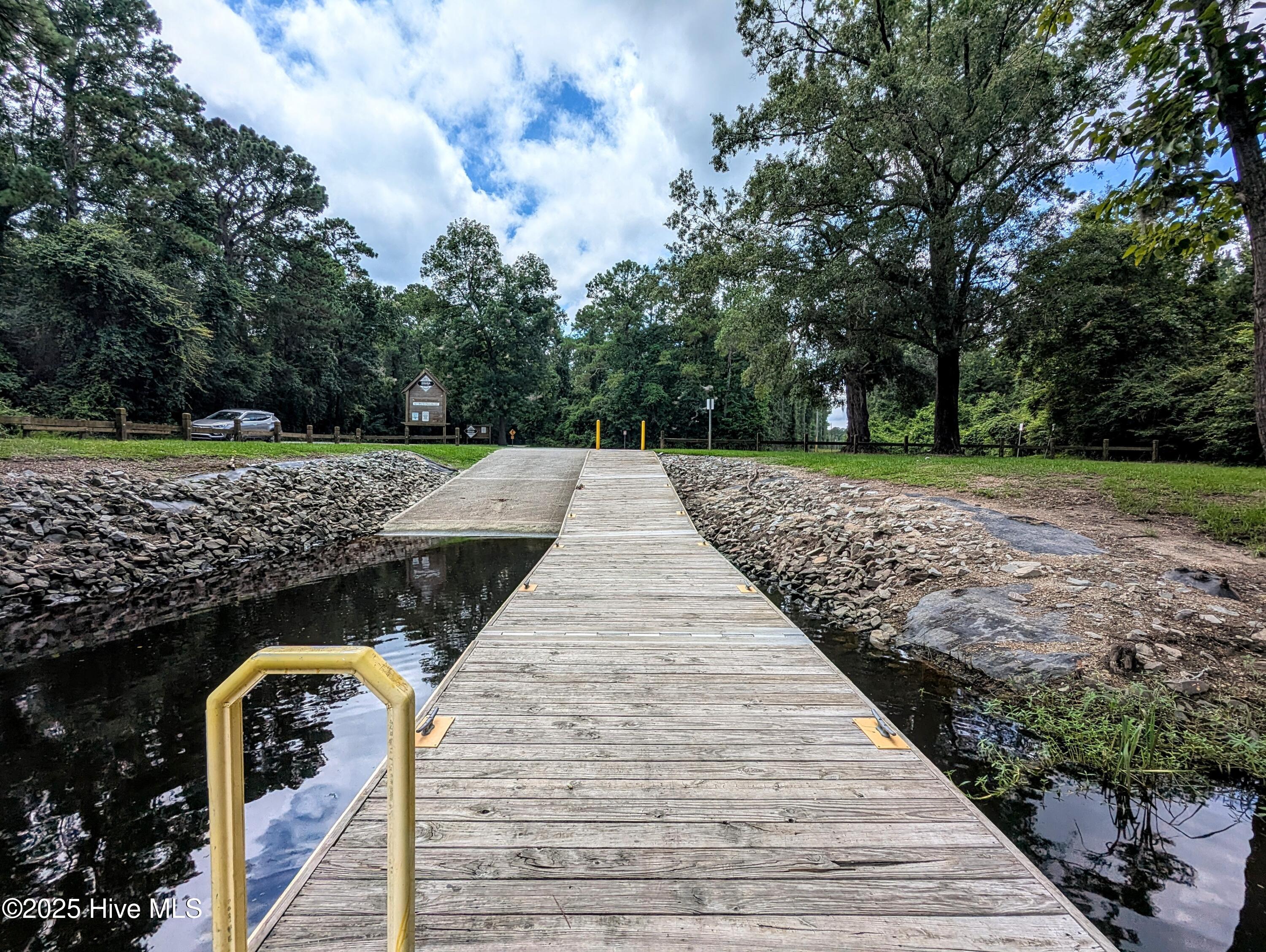 Homes for sale in Burgaw, NC | 116 Branch Dr, Burgaw, NC 28425 | MLS# 100517195