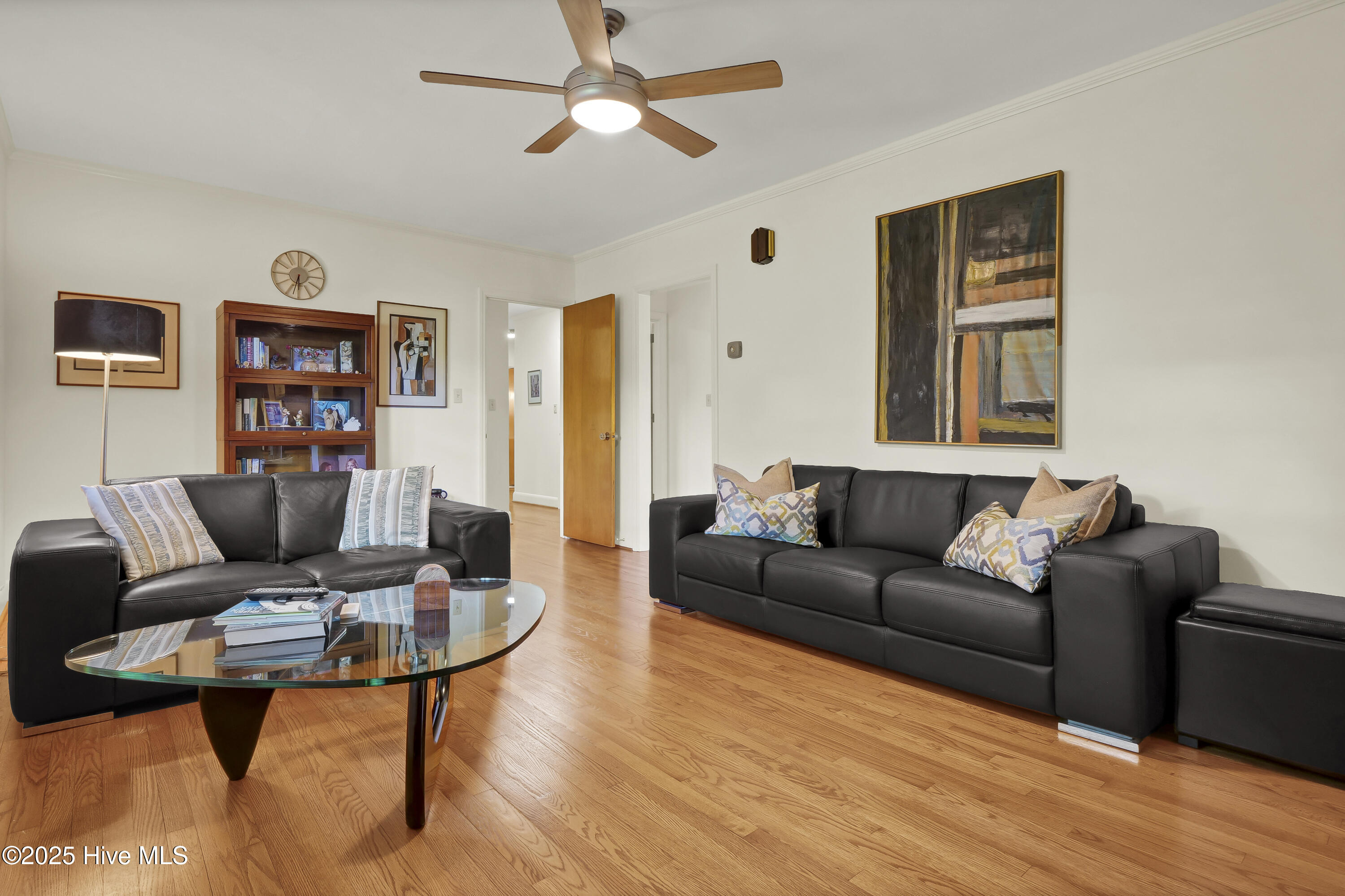 100522690 | Photo 30