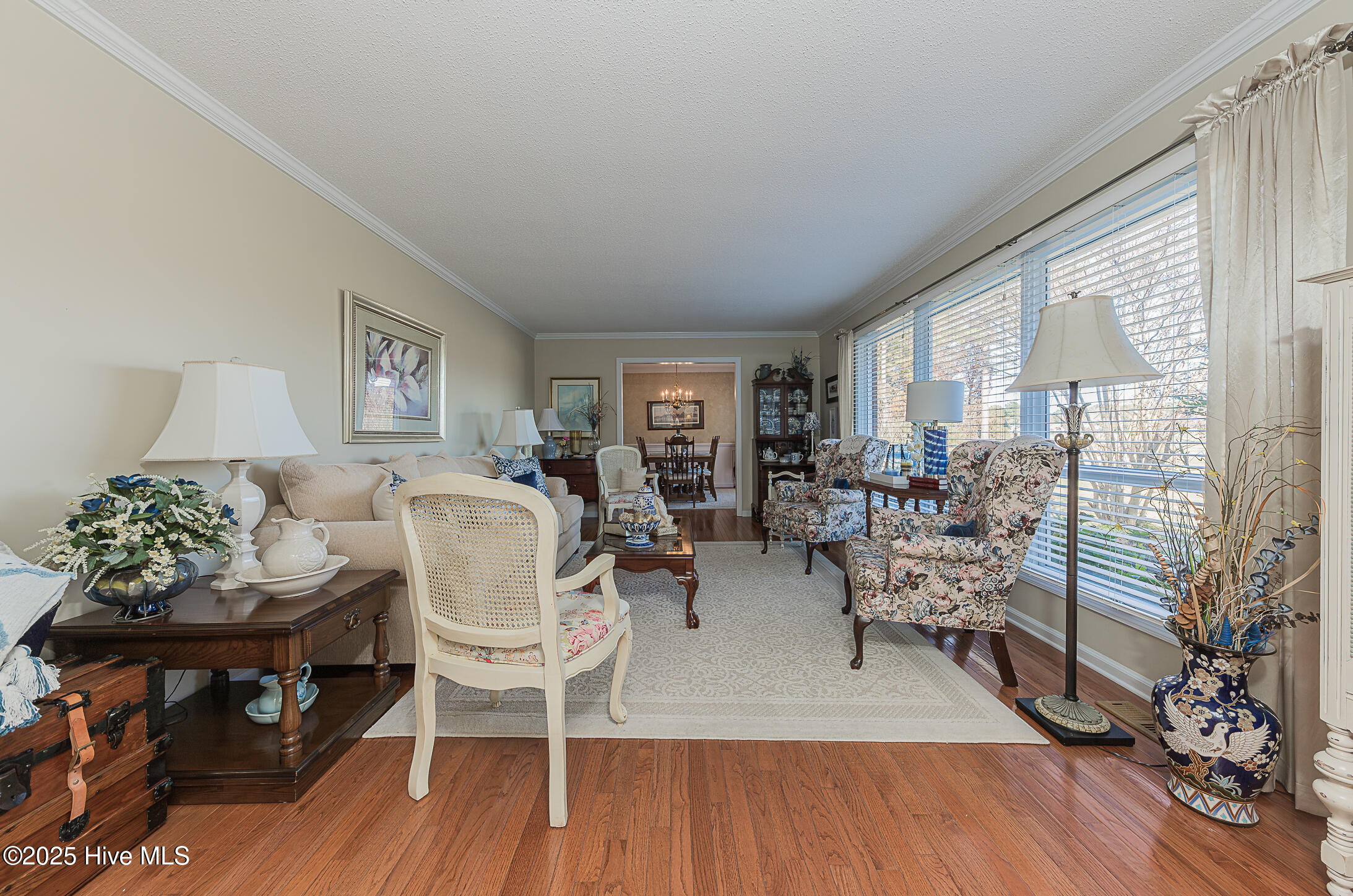 100542740 | Photo 14