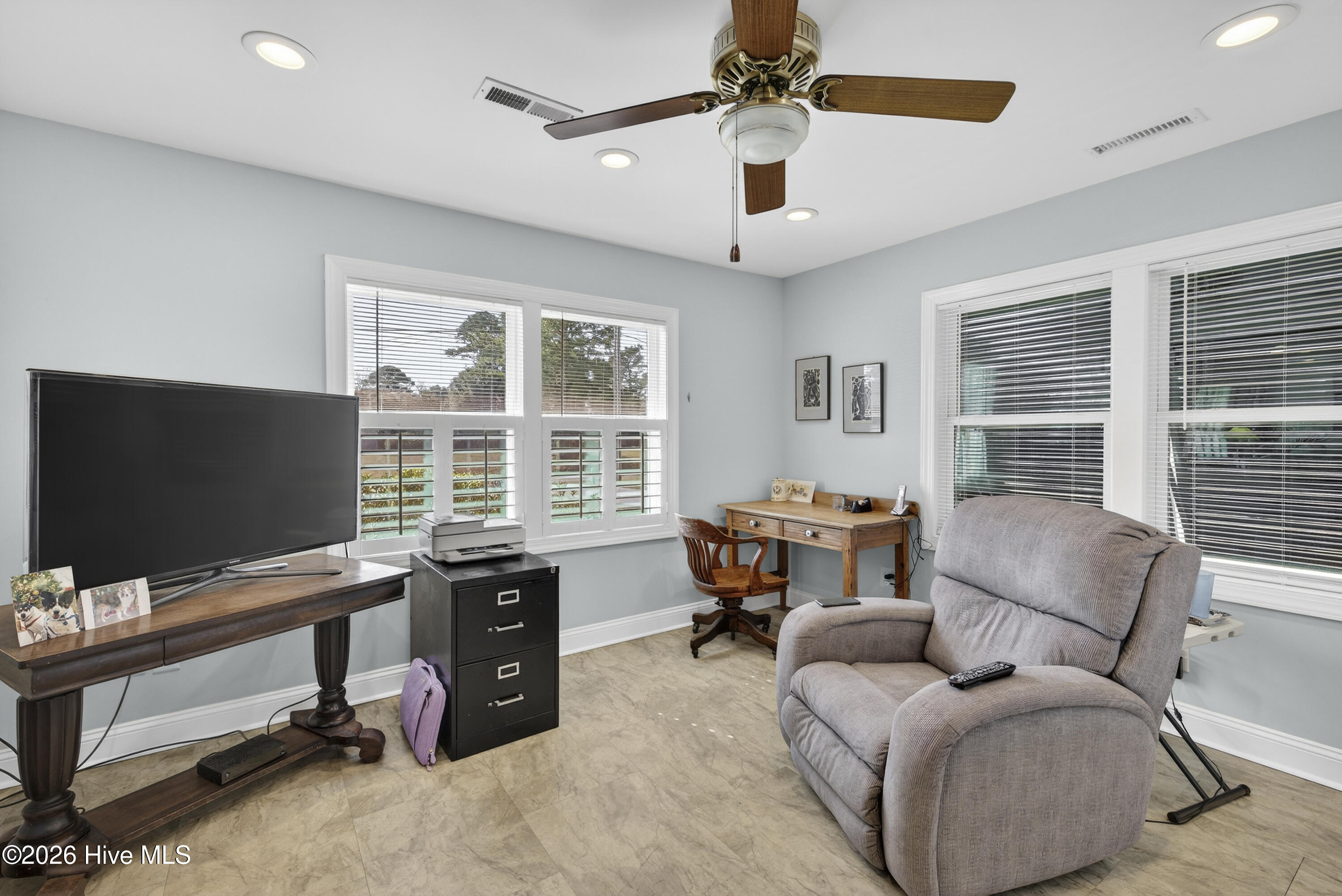 100559114 | Photo 37