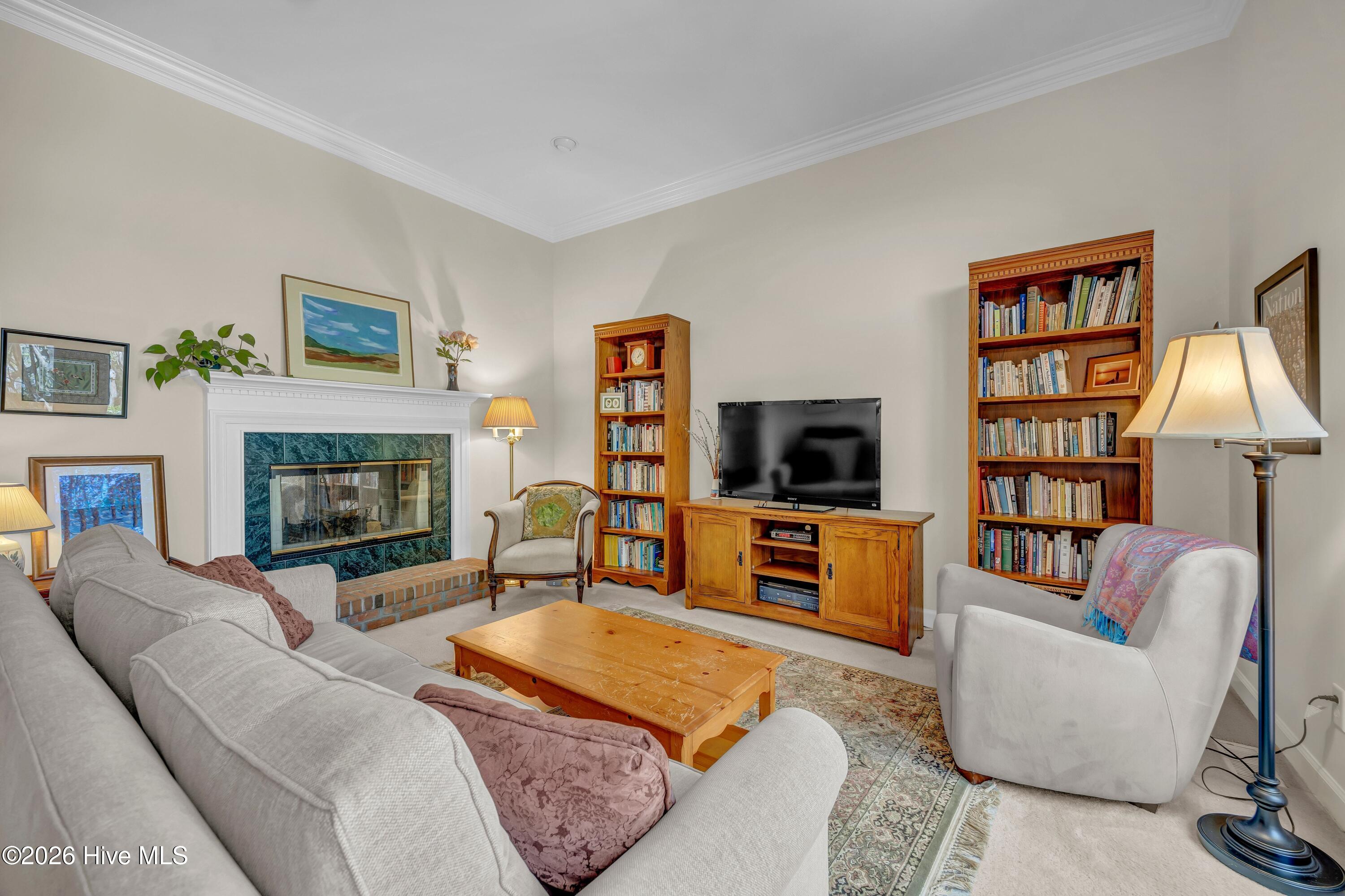 100566684 | Photo 11