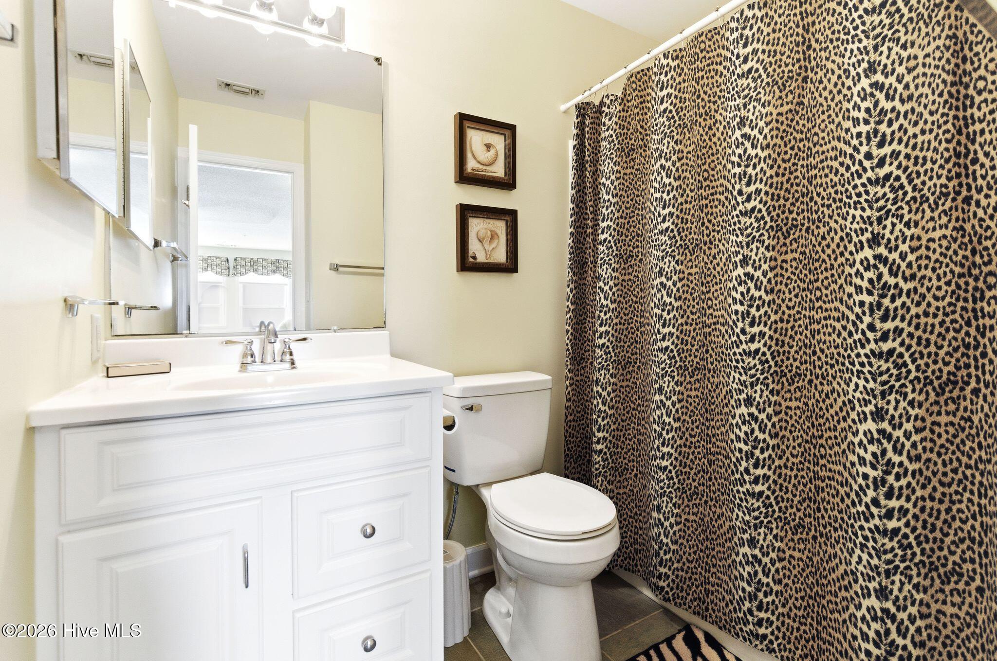 100564171 | Photo 35