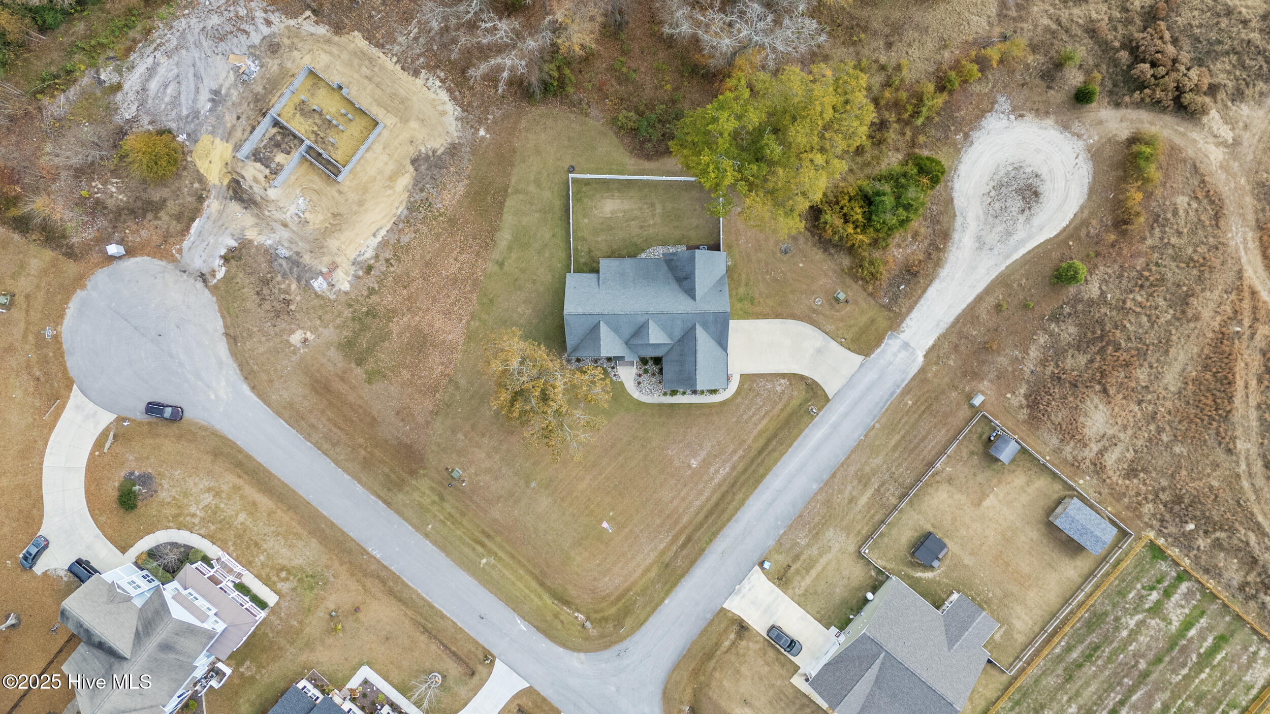 100542328 | Photo 53