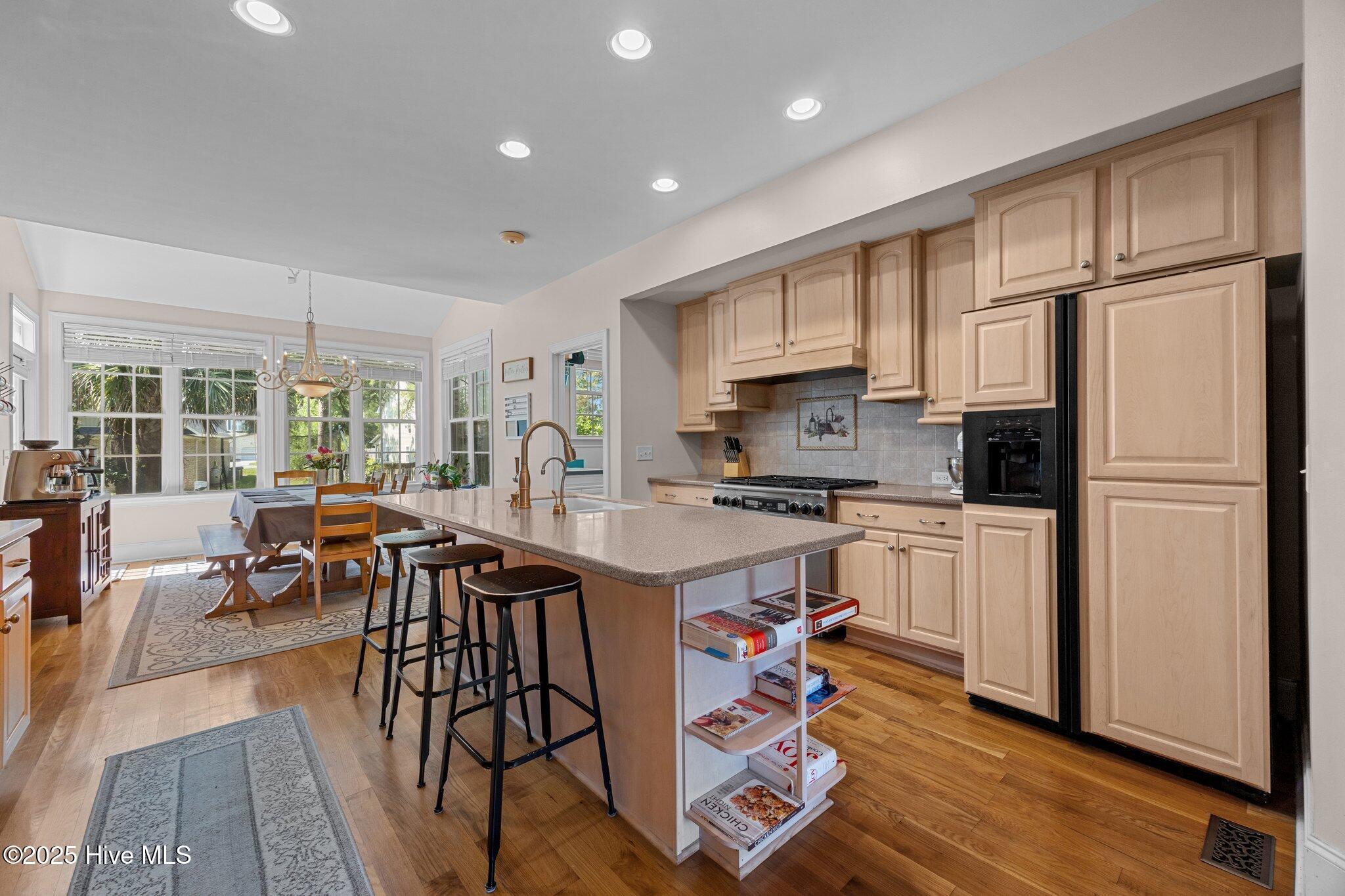 100516018 | Photo 21