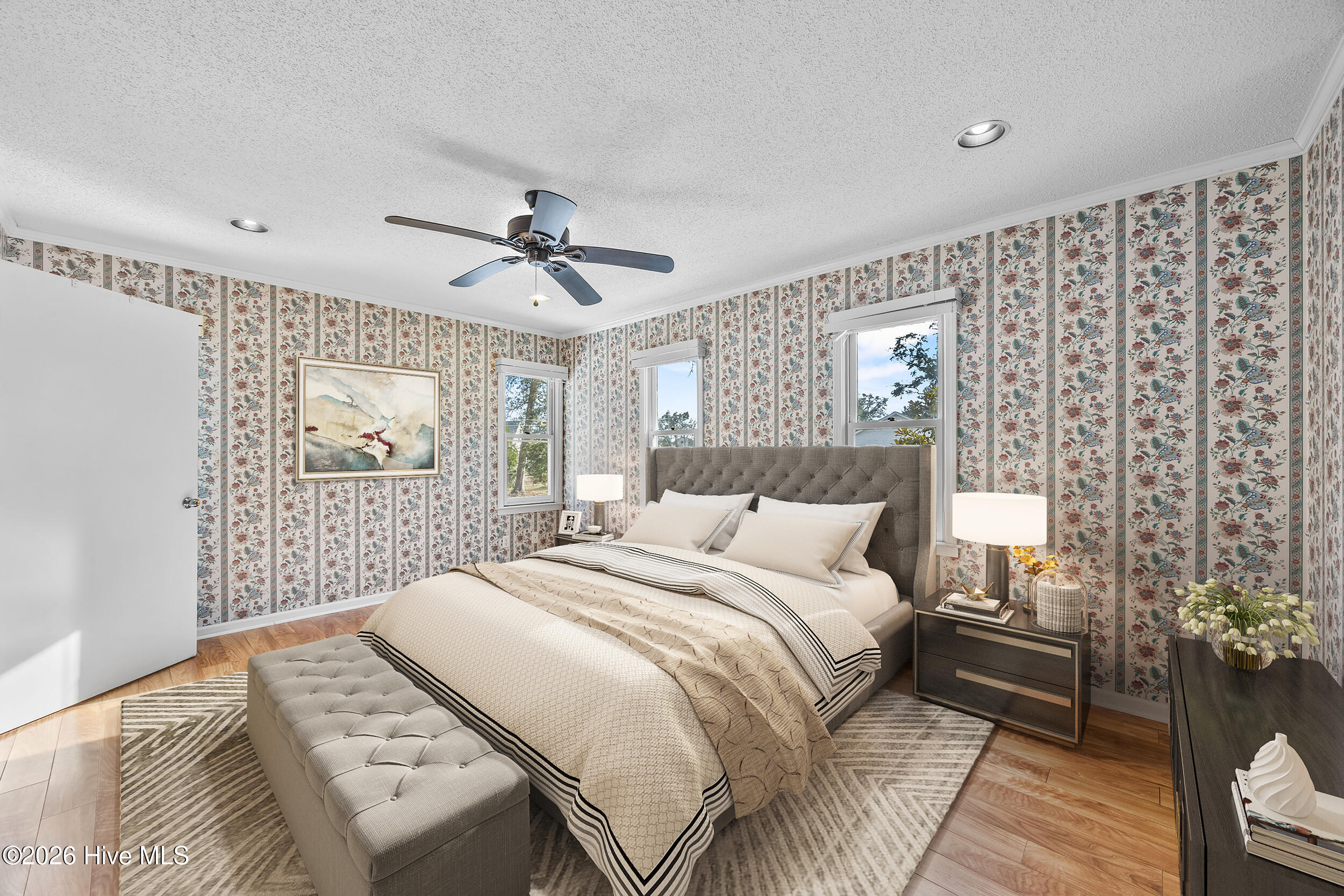 100546572 | Photo 28