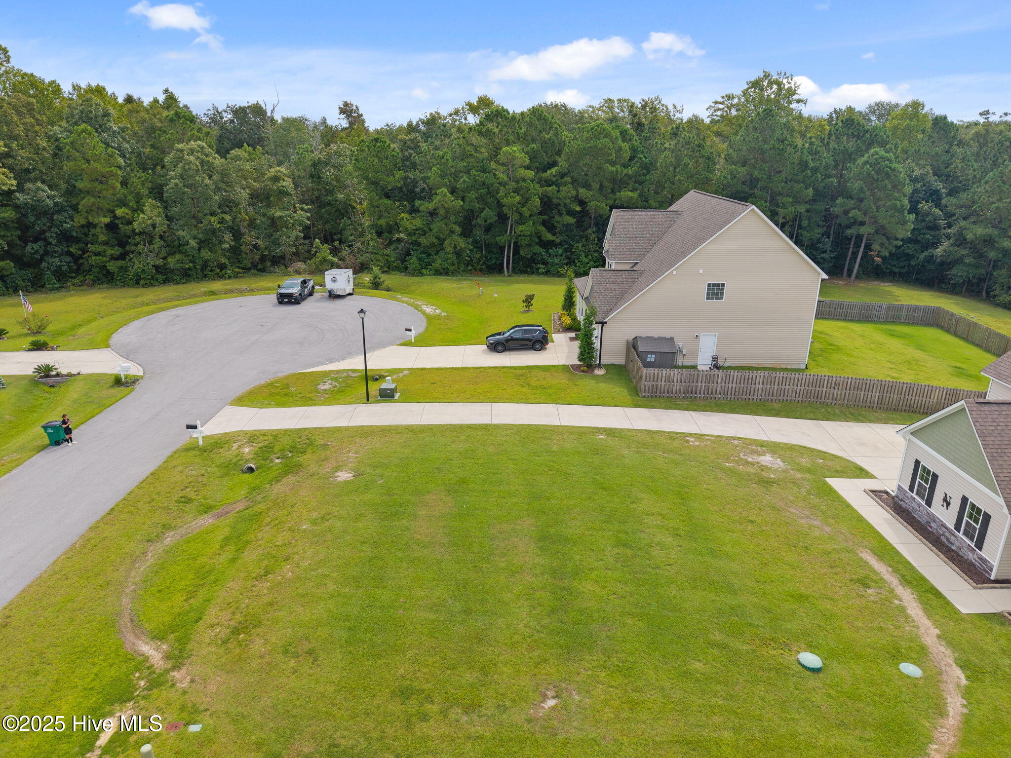 5-web-or-mls-122 Gillcrest Ln. 101